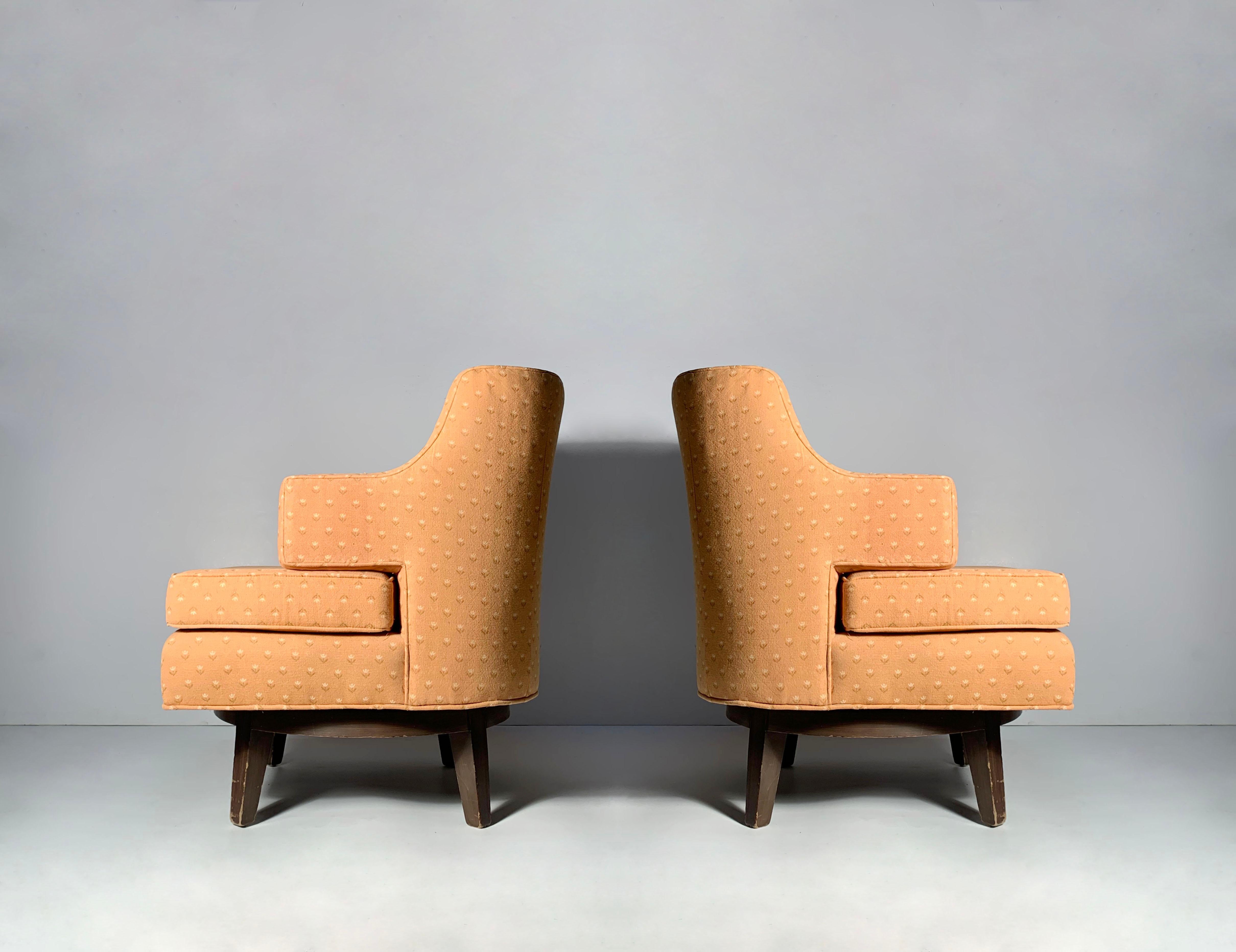 Mid-Century Modern Pair of Vintage Swivel Lounge Chairs For Sale