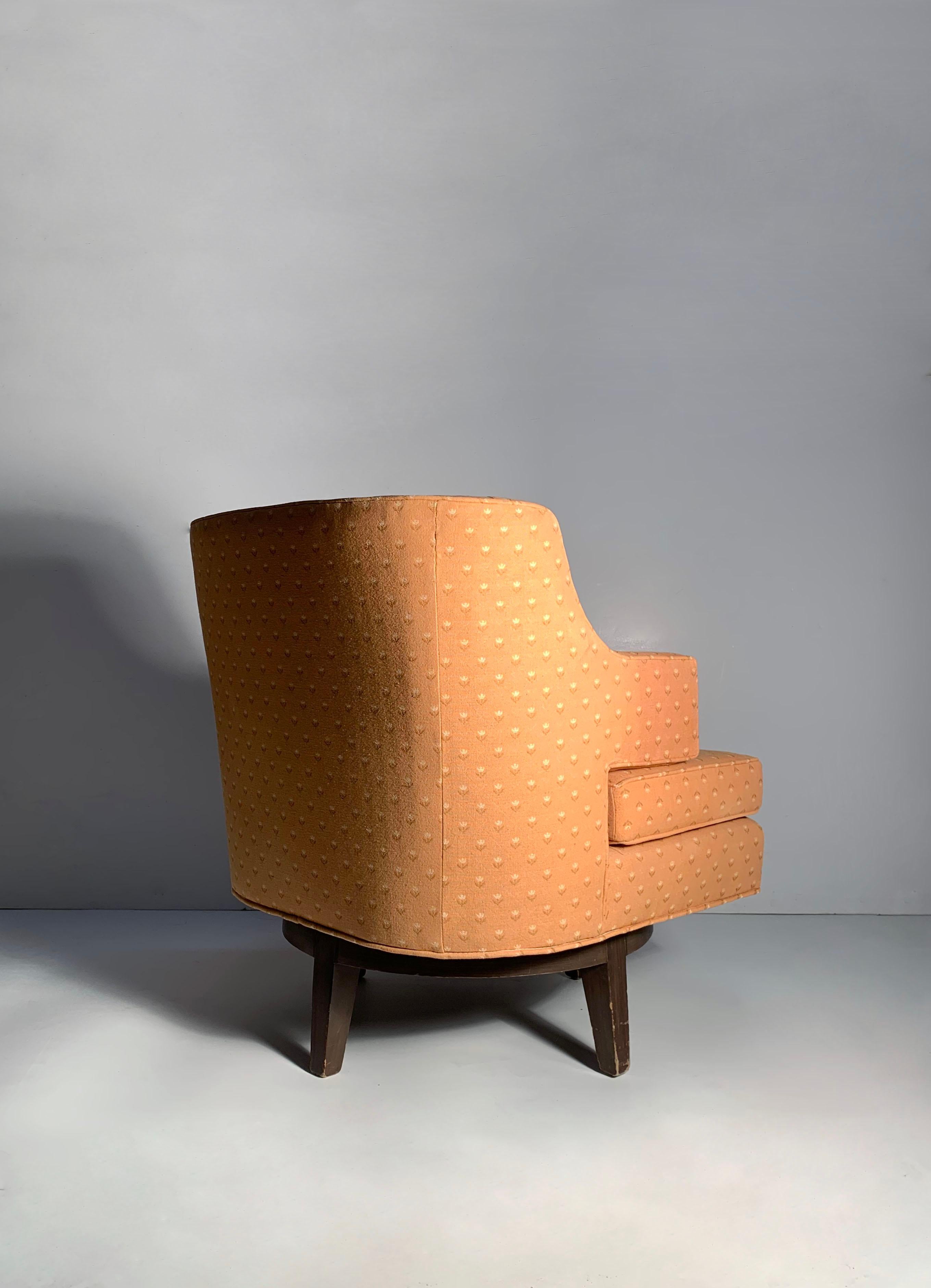 20ième siècle Paire de fauteuils de salon pivotants vintage en vente