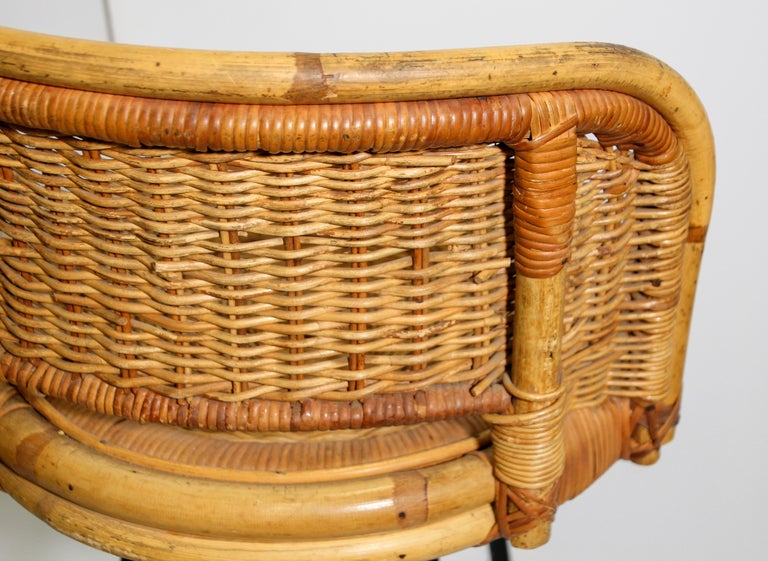 Pair of Vintage Swivel Woven Rattan Bar Stool, 1960s For ... (768 x 561 Pixel)