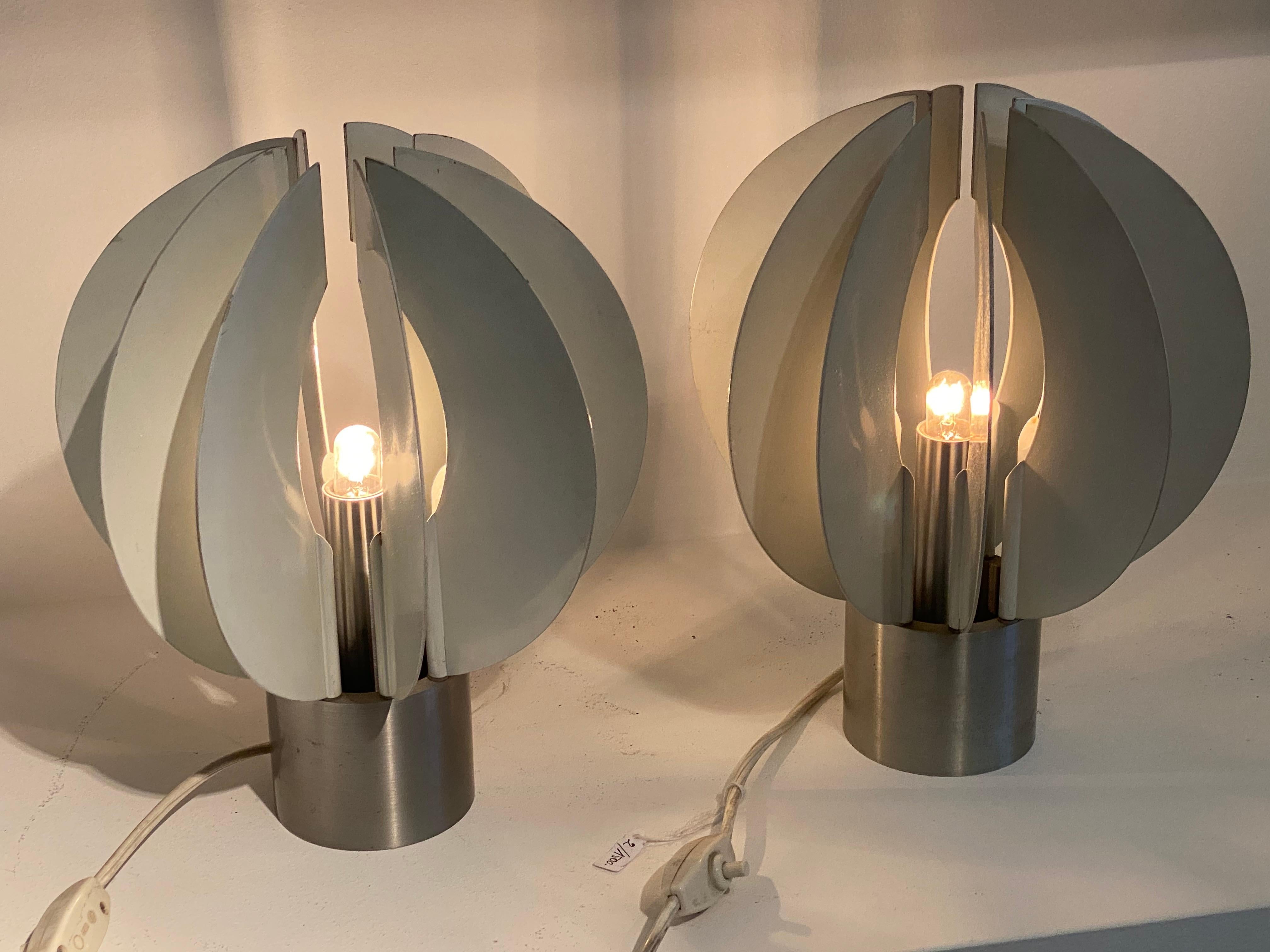 Pair of Vintage Metal Table Lamps from Italy For Sale 4