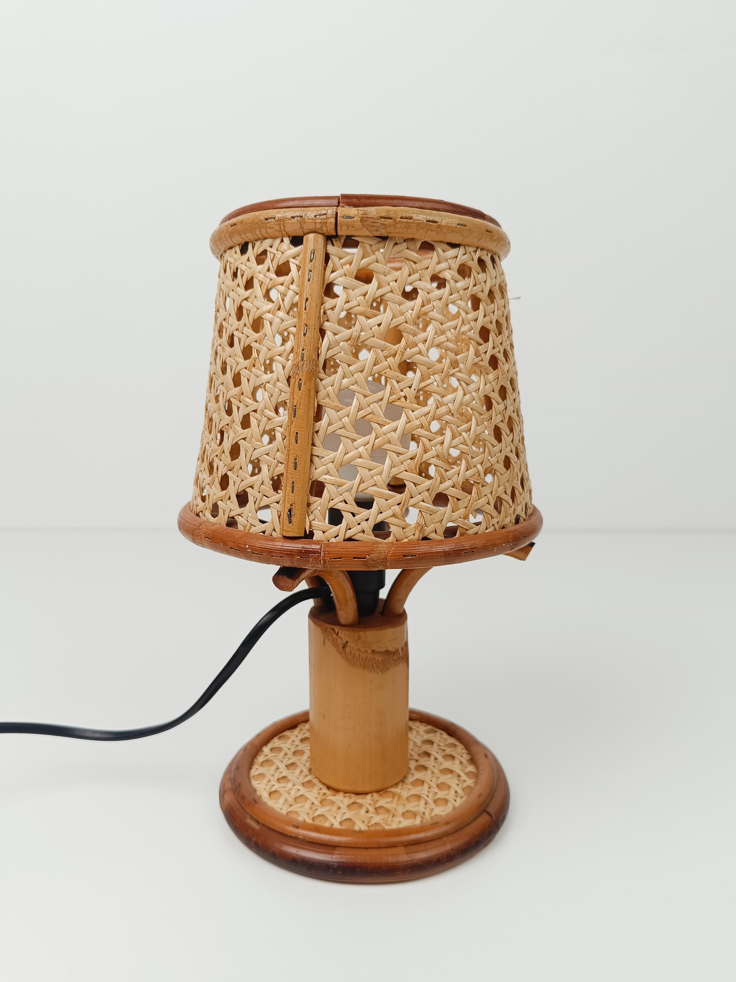 Italian Pair of Vintage Table Nightstand Lamps in Bamboo, Rattan & Woven Wicker Cane