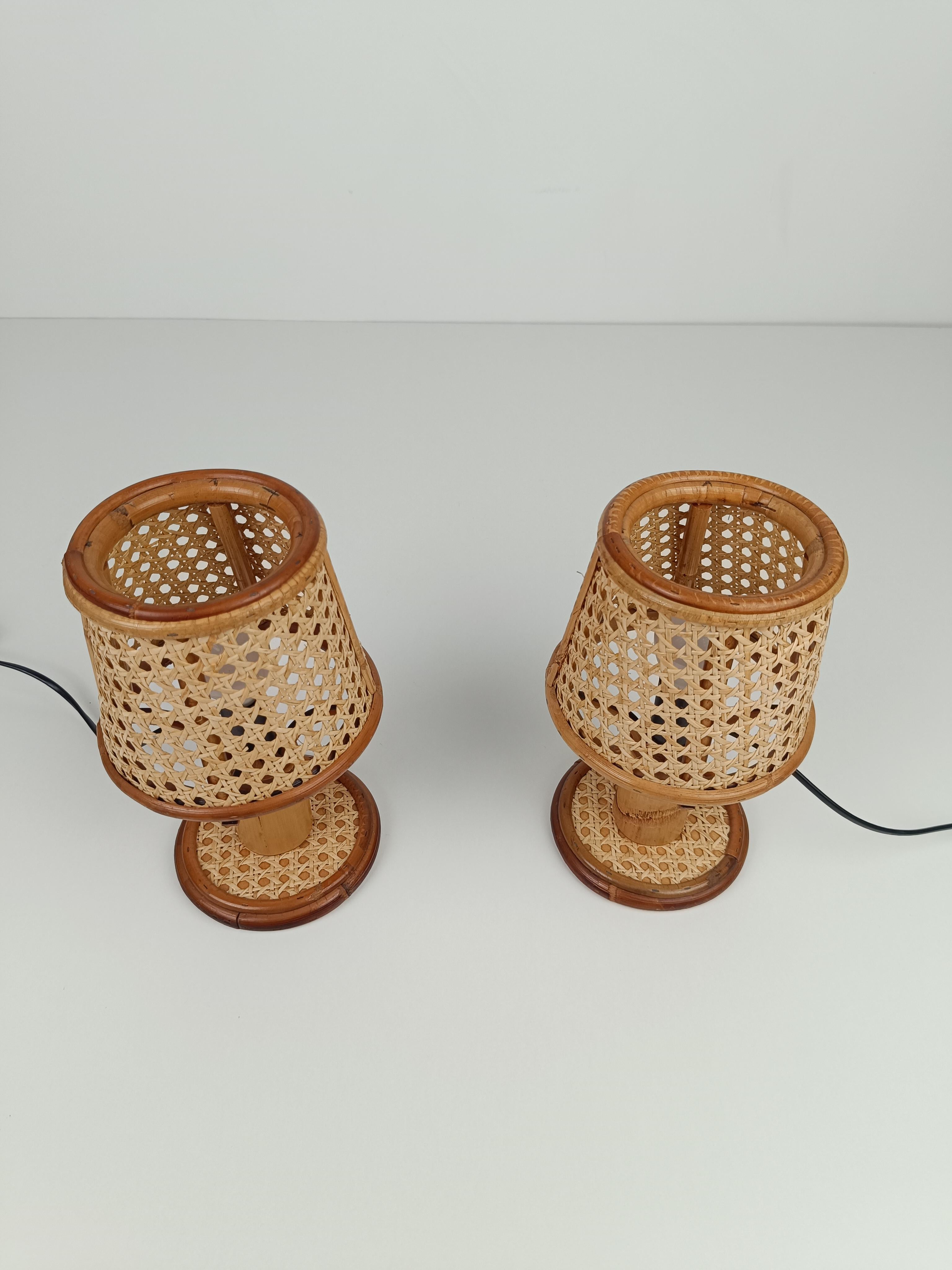 20th Century Pair of Vintage Table Nightstand Lamps in Bamboo, Rattan & Woven Wicker Cane