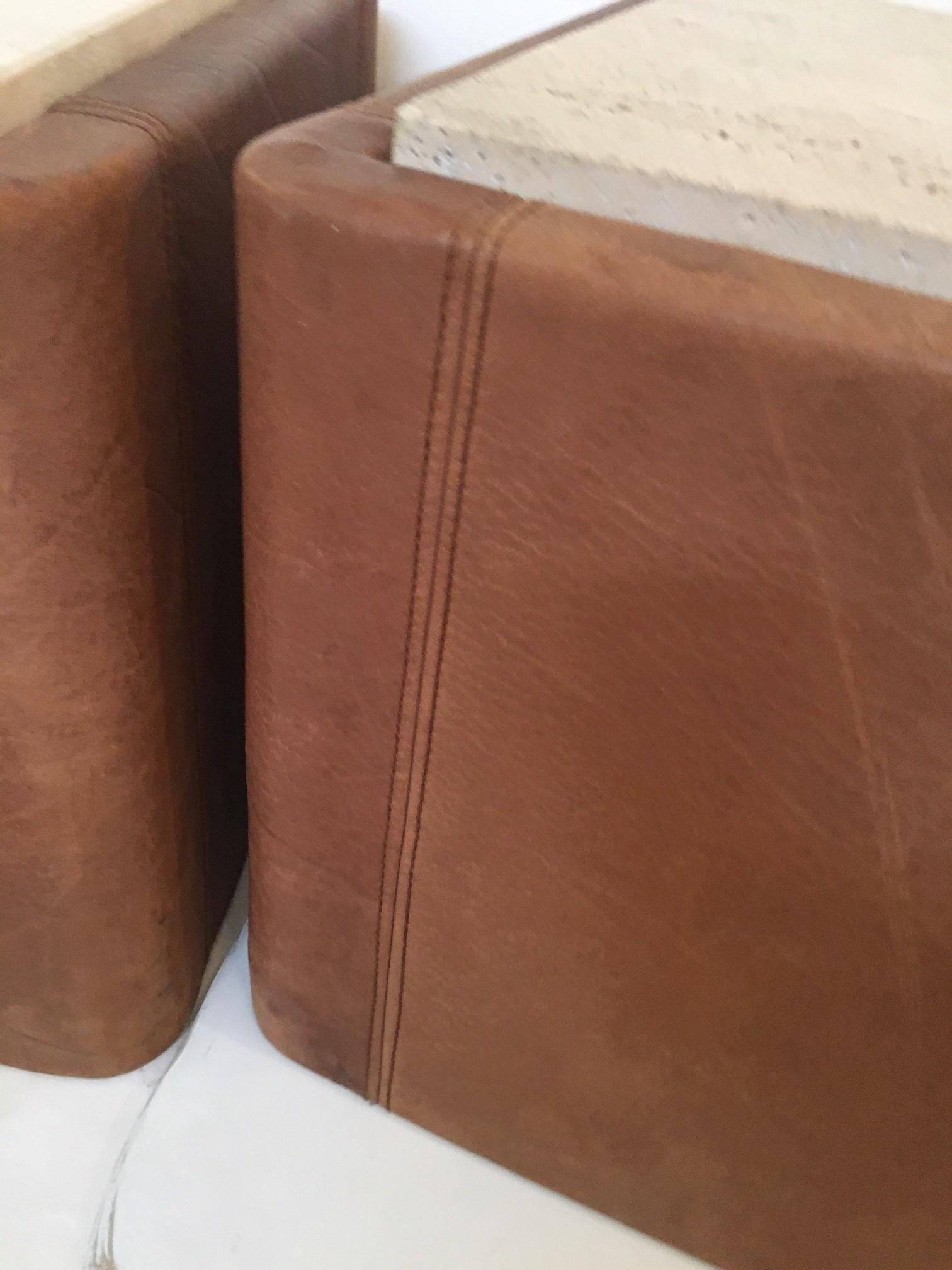 Paar braune De Sede-Beistelltische aus Leder mit Lederbezug im Vintage-Stil von De Sede (Handgefertigt) im Angebot