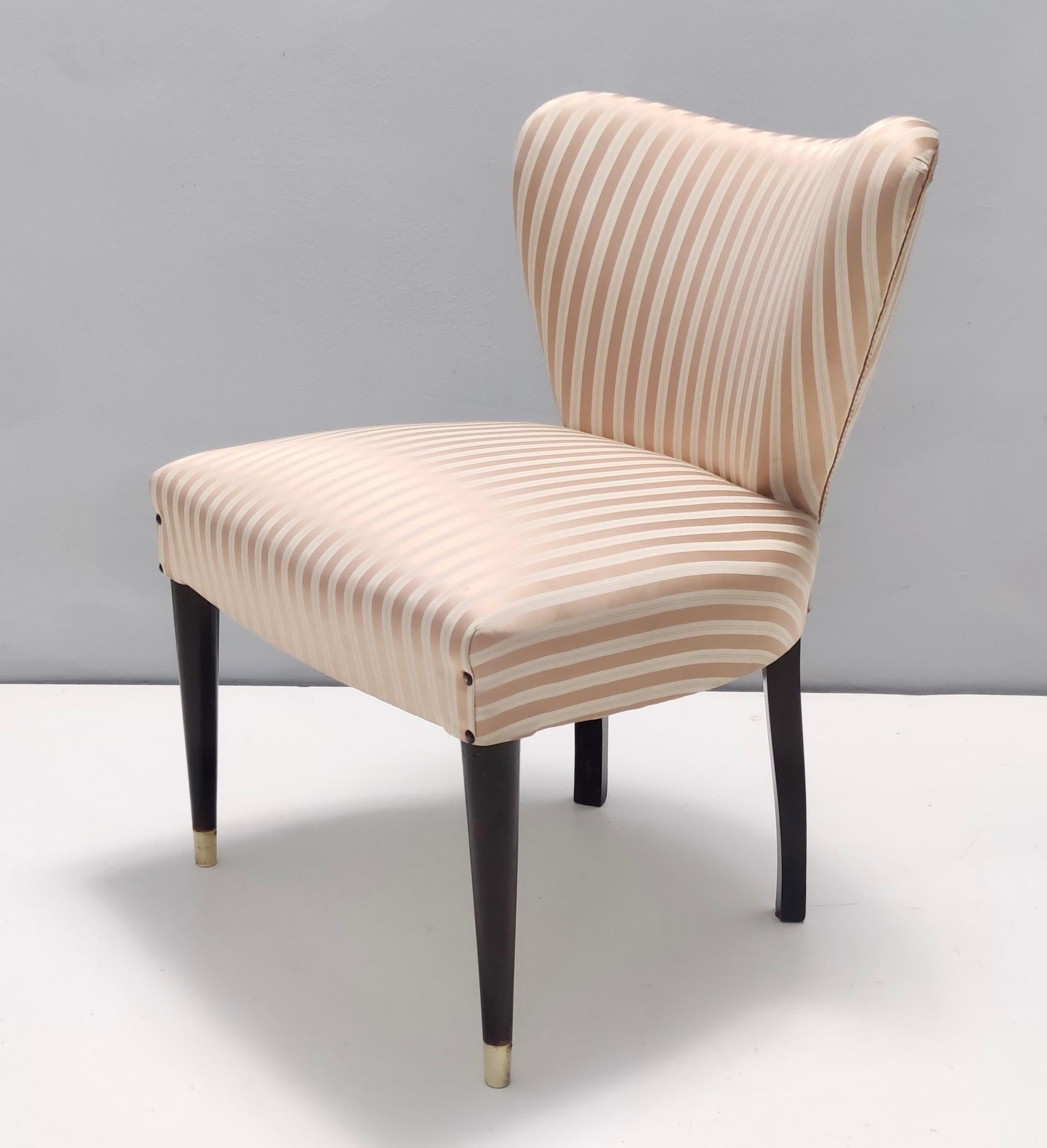 Paire de chaises d'appoint vintage en satin brun clair attribuée à Carlo Enrico Rava, Italie Excellent état - En vente à Bresso, Lombardy