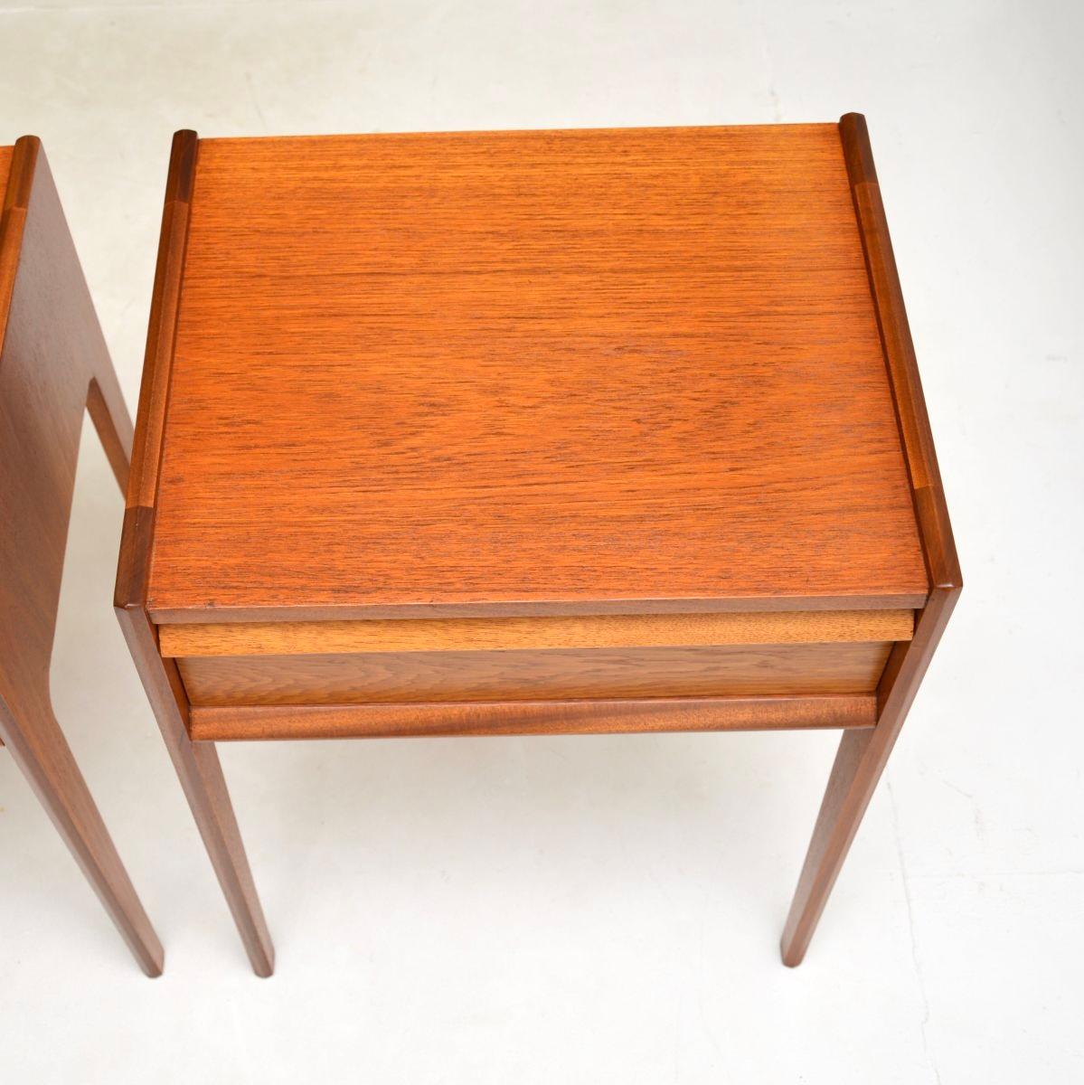Pair of Vintage Teak Bedside Tables by Younger For Sale 1