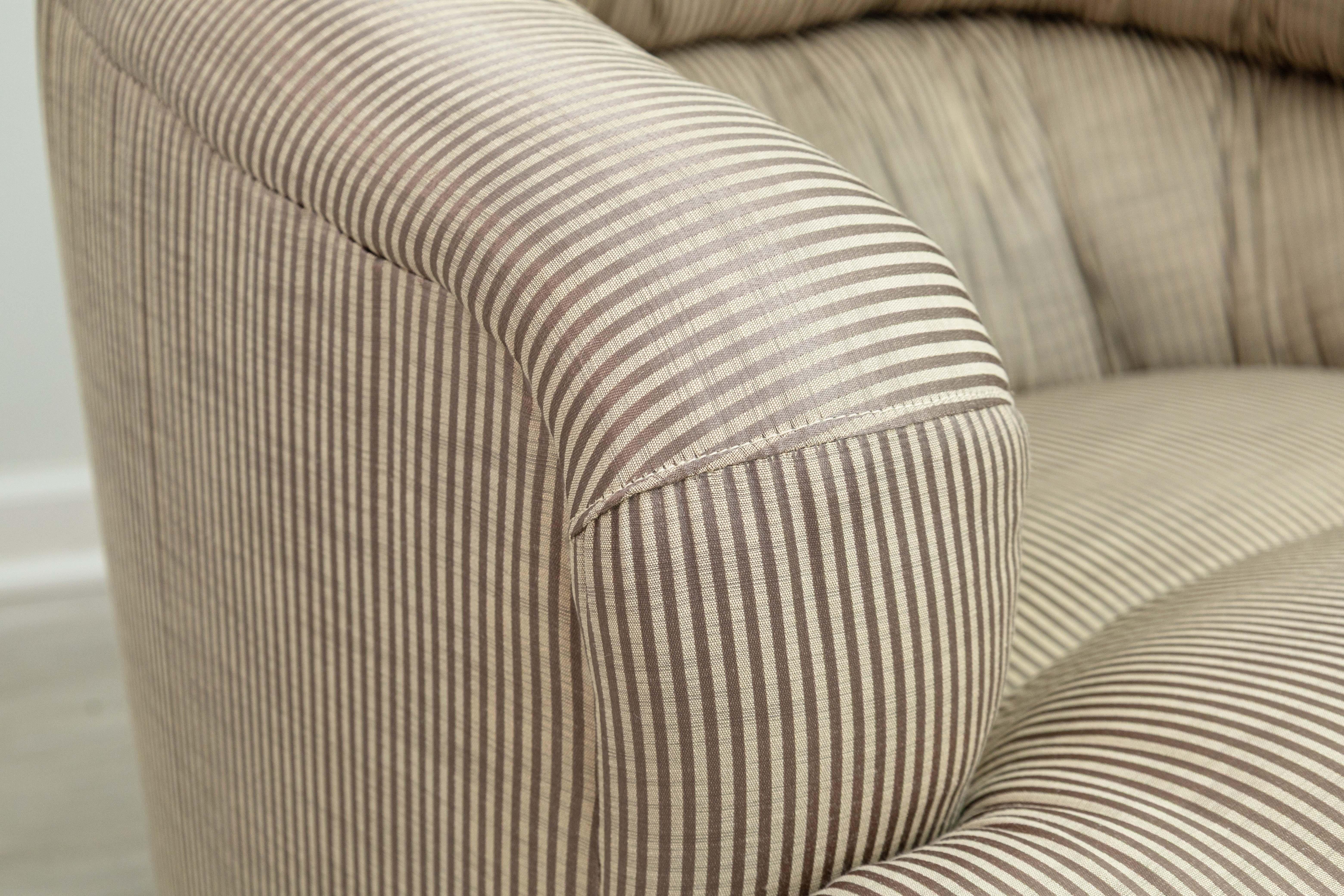 Pair of Vintage Thayer Coggin Swivel Club Chairs with Silk Pinstripe Upholstery In Good Condition For Sale In Keego Harbor, MI