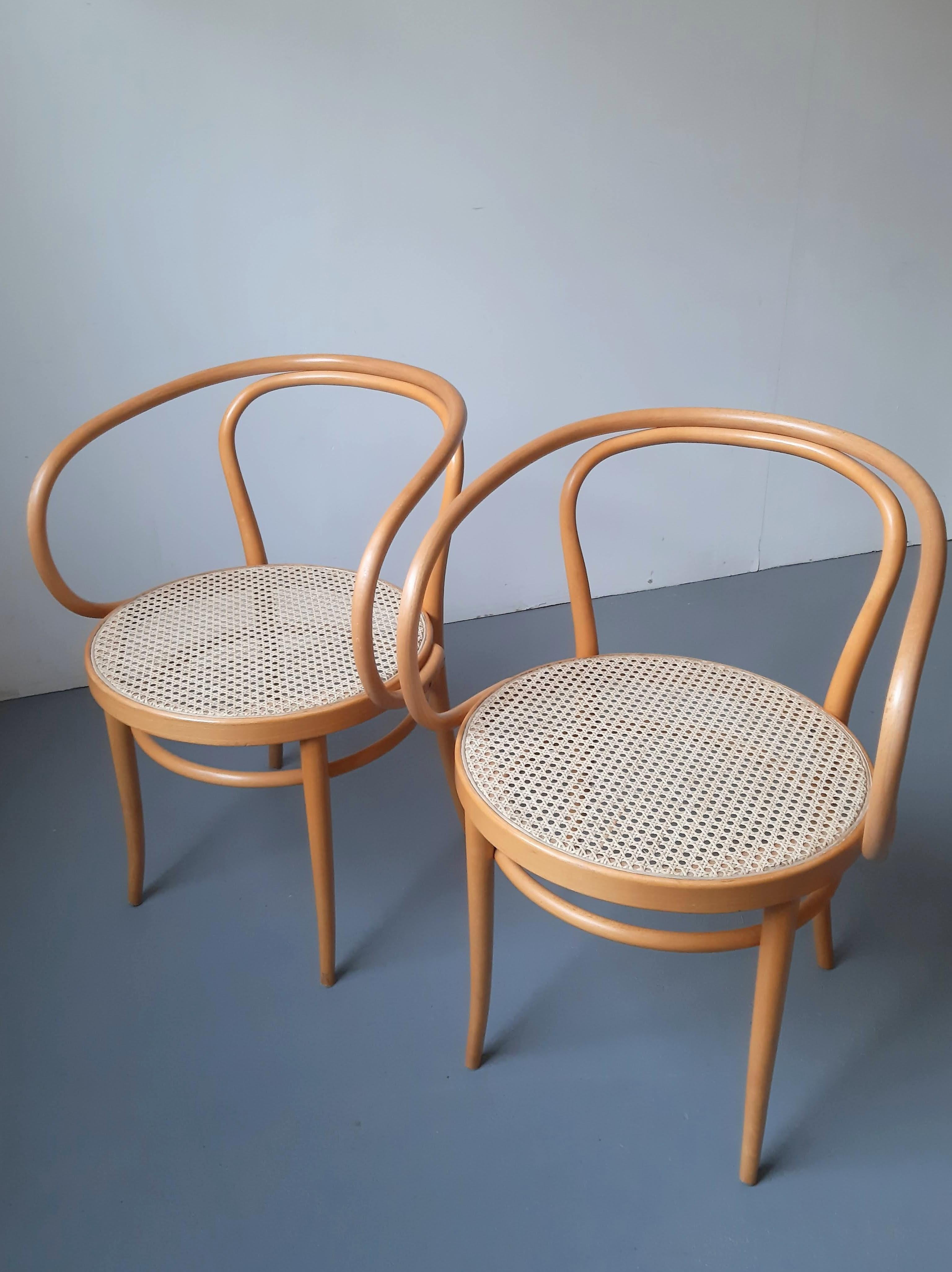 Canna Coppia di sedie Thonet '209' d'epoca Beeche e Cane in vendita