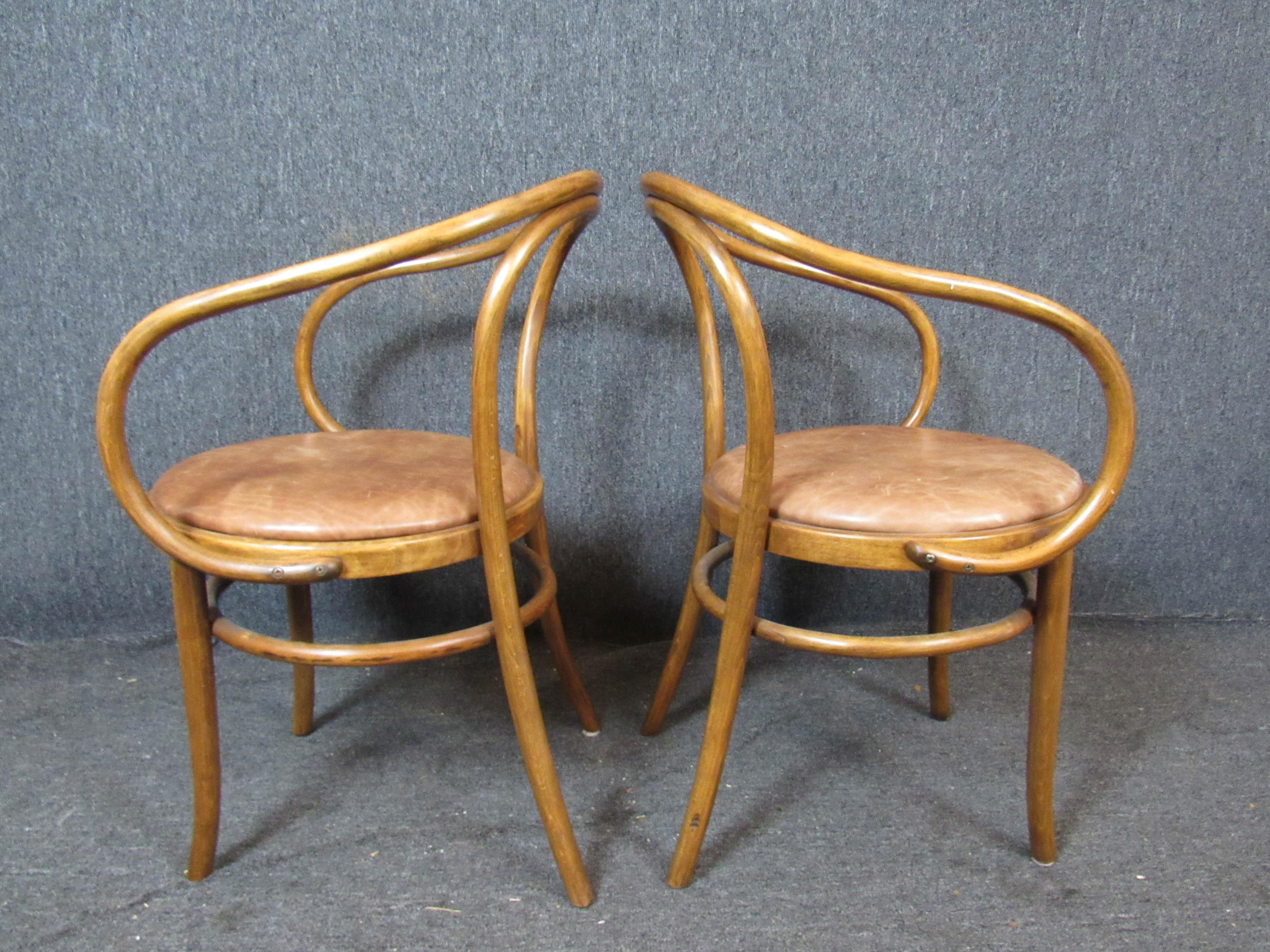 vintage thonet chair