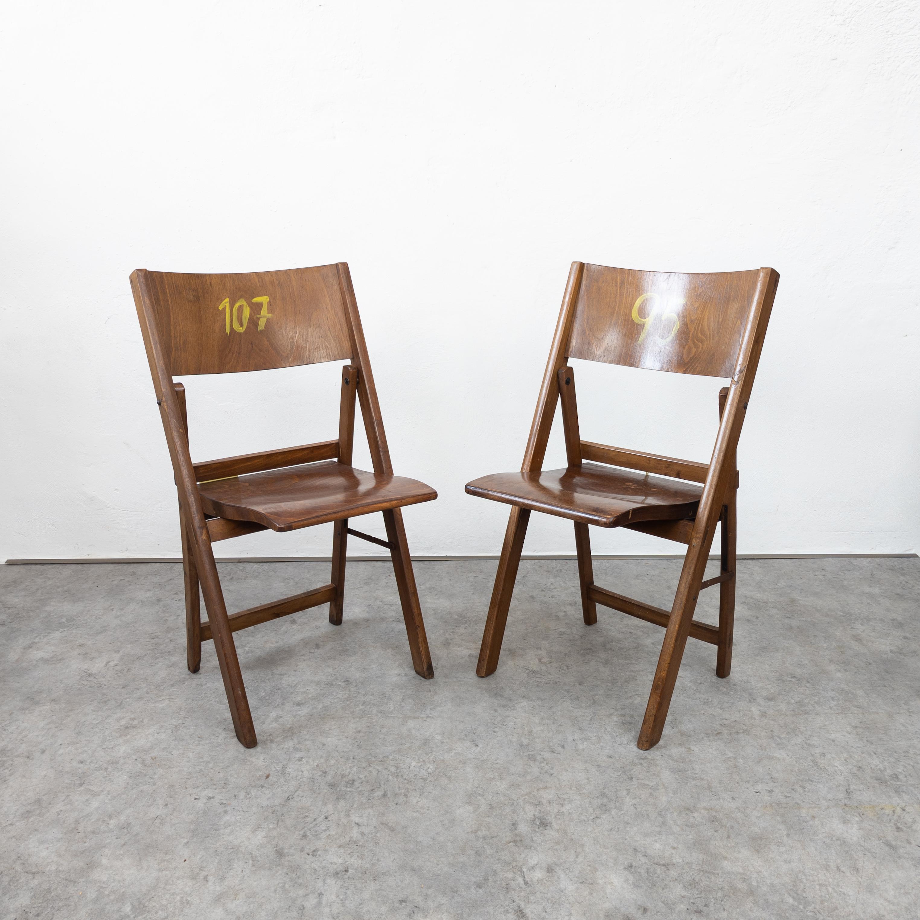 Bauhaus Pair of vintage Thonet folding chairs 1930s For Sale