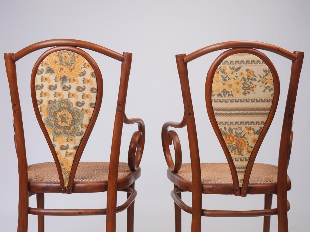 Beech Pair of Vintage Thonet High Chairs with Armrests For Sale