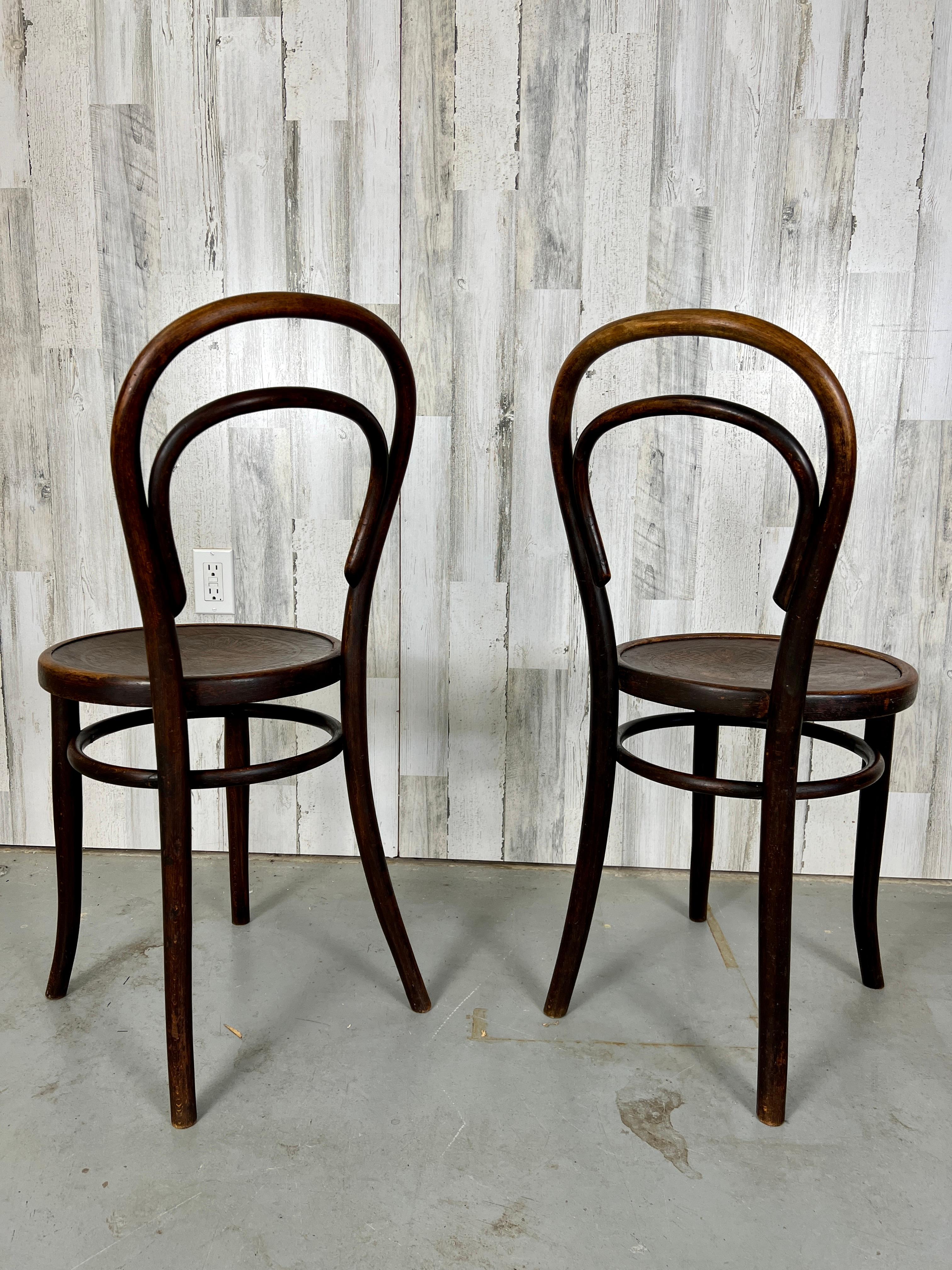 Pair of Vintage Thonet No.14 Bentwood Chairs 3