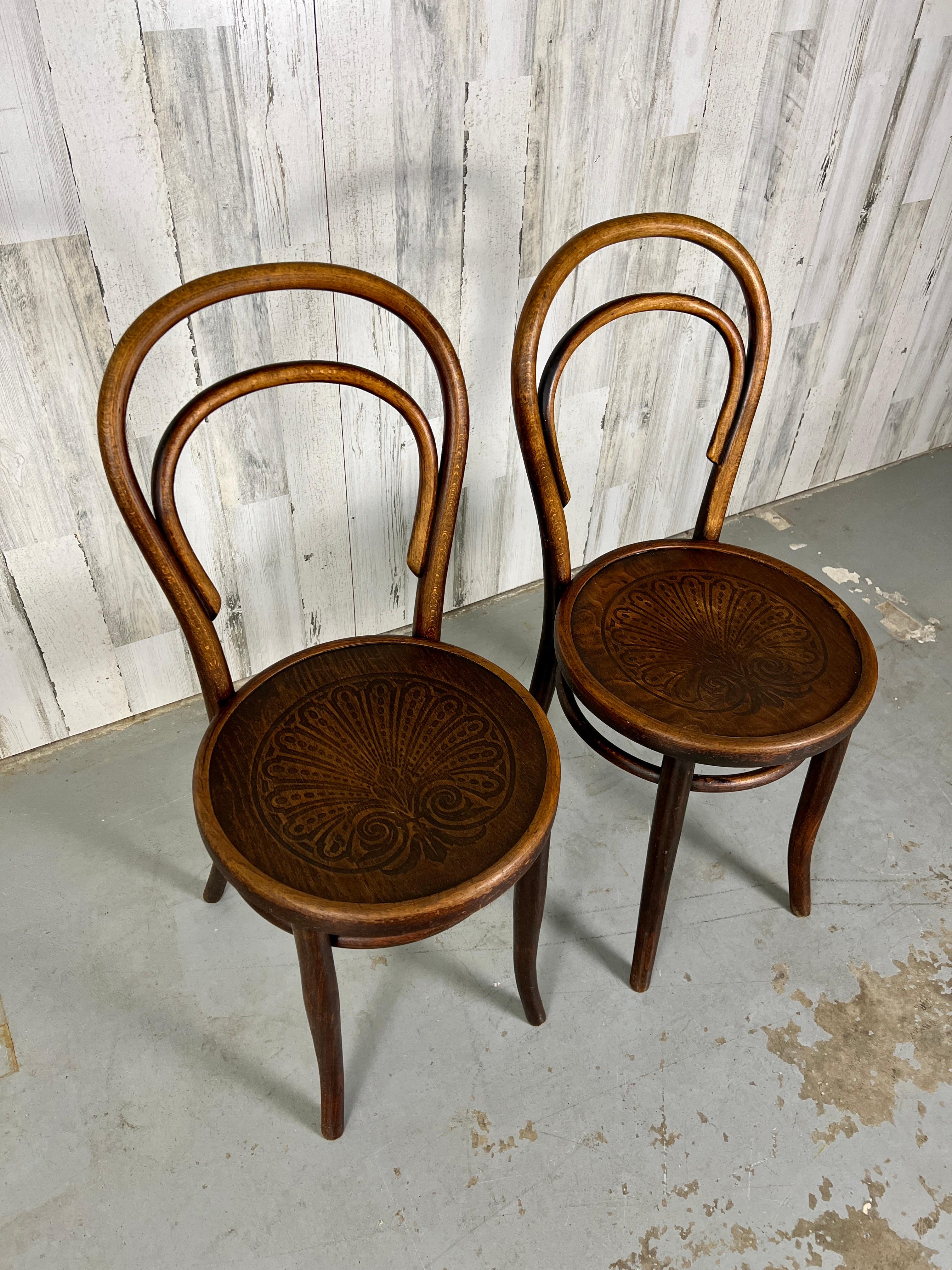 Beech Pair of Vintage Thonet No.14 Bentwood Chairs