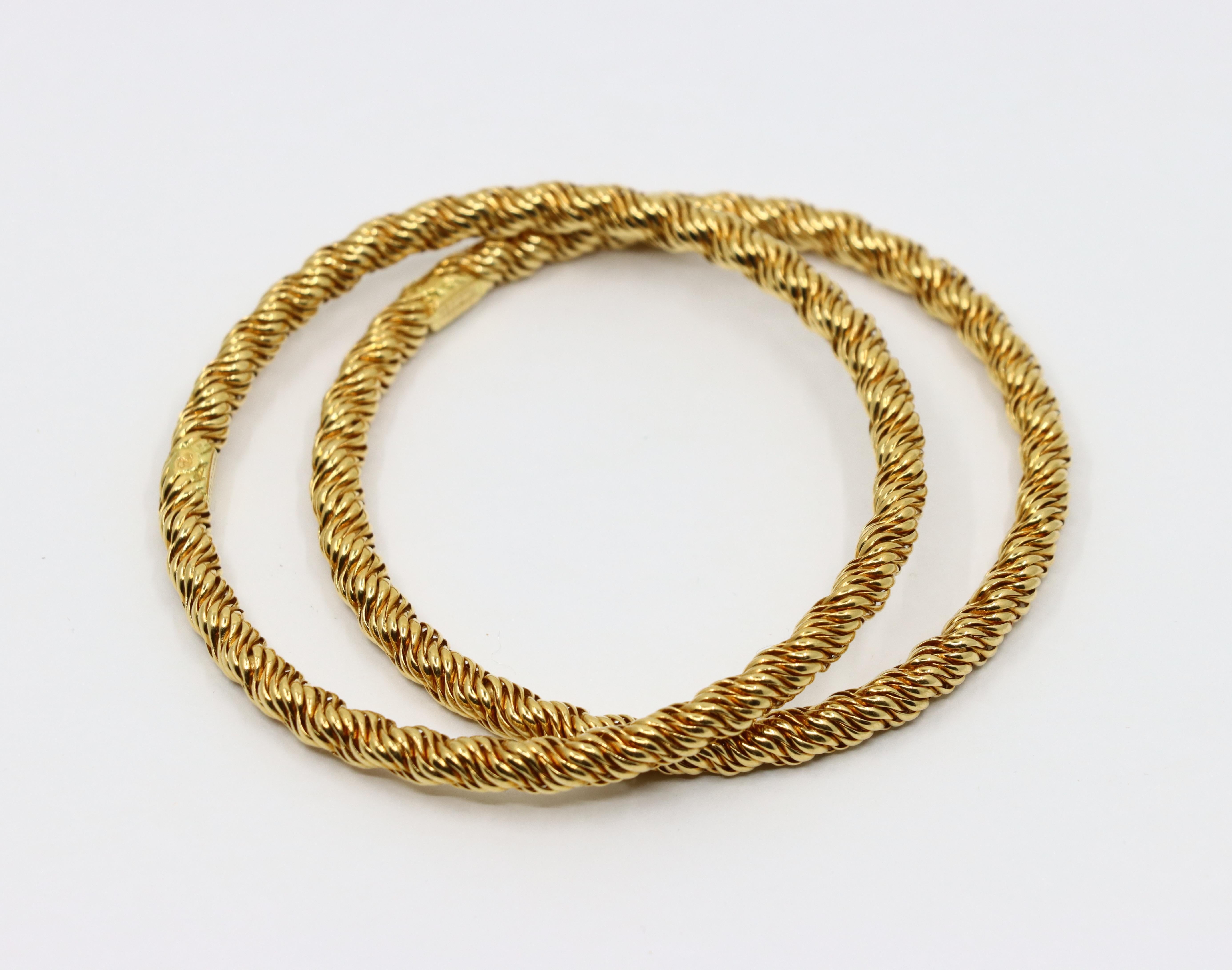 Pair of Vintage Tiffany & Co. 18K Gold Twist Rope Bangles In Good Condition In Flushing, NY