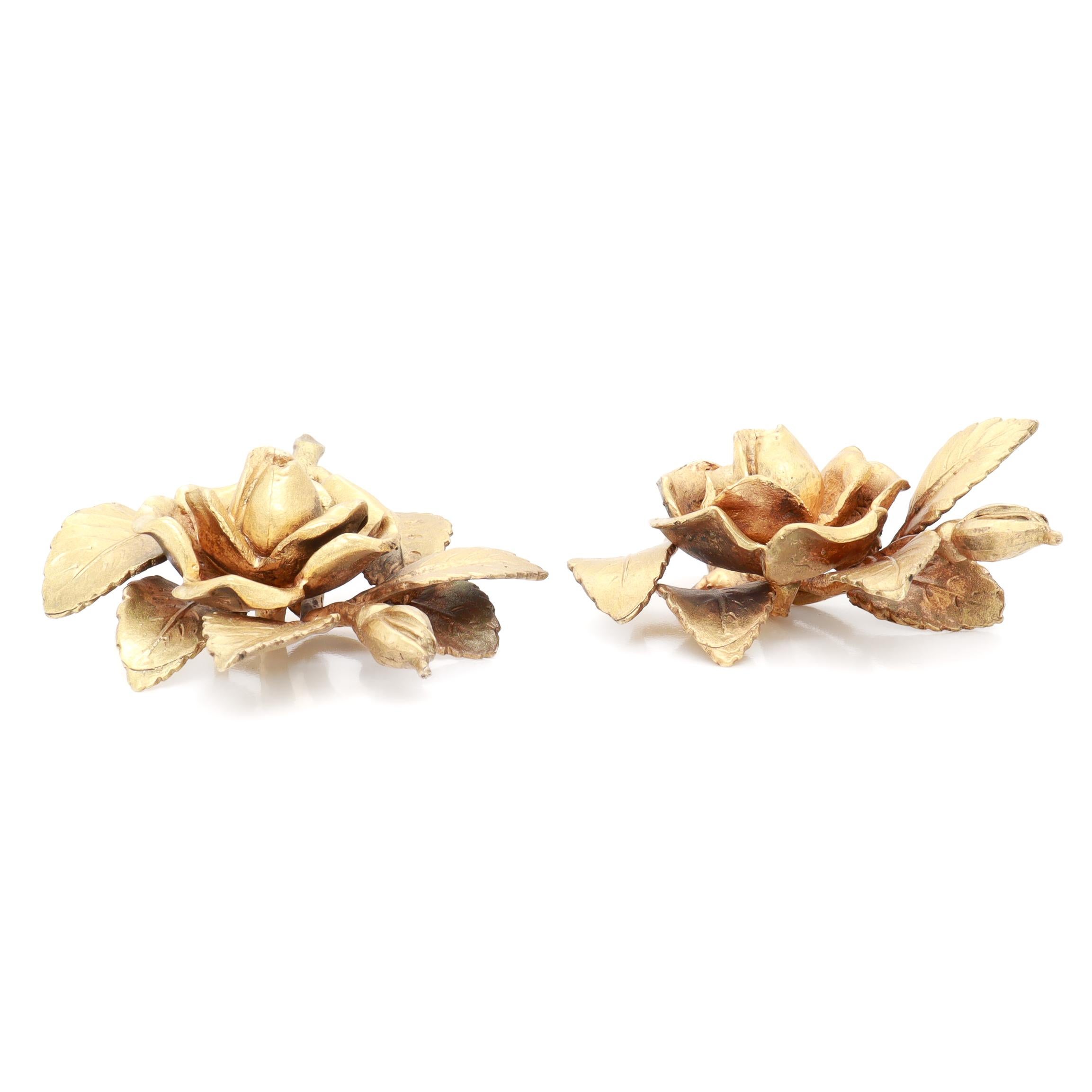 Pair of Vintage Tiffany & Co. Gilt Sterling Silver Rose Bud Placecard Holders For Sale 3