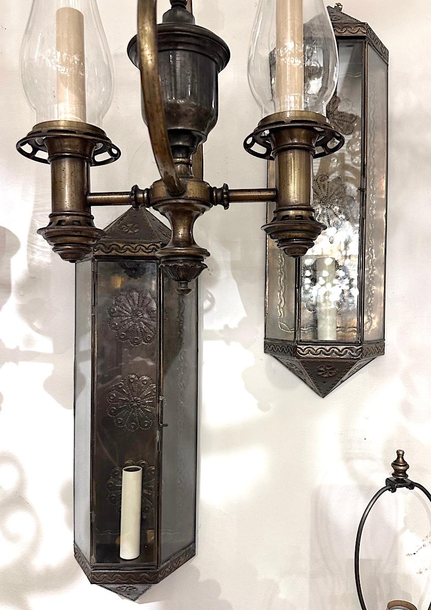 Pair of Vintage Tole Sconces In Good Condition For Sale In New York, NY