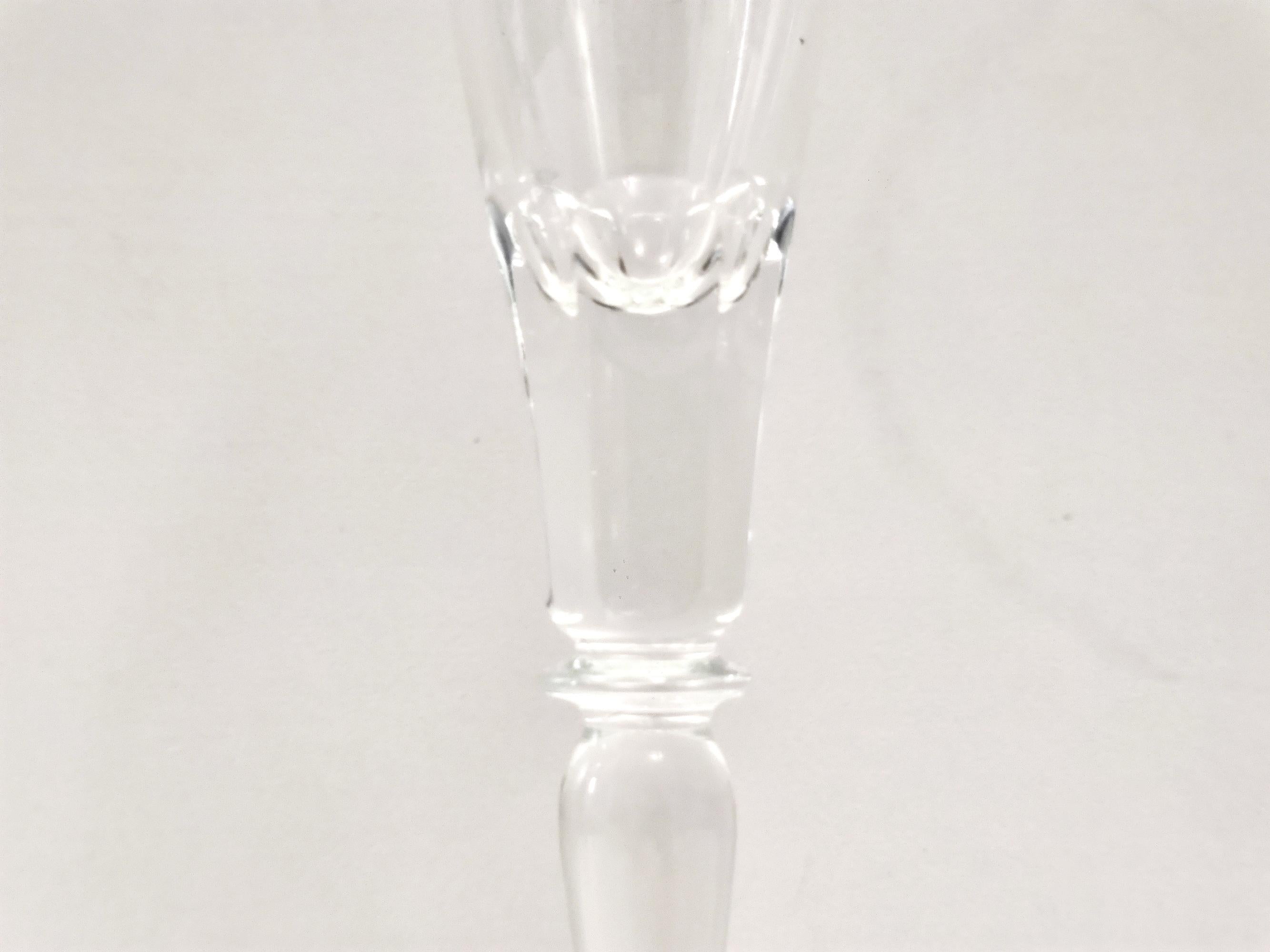 Mid-20th Century Pair of Vintage Transparent Crystal Flutes attributed to Baccarat For Sale