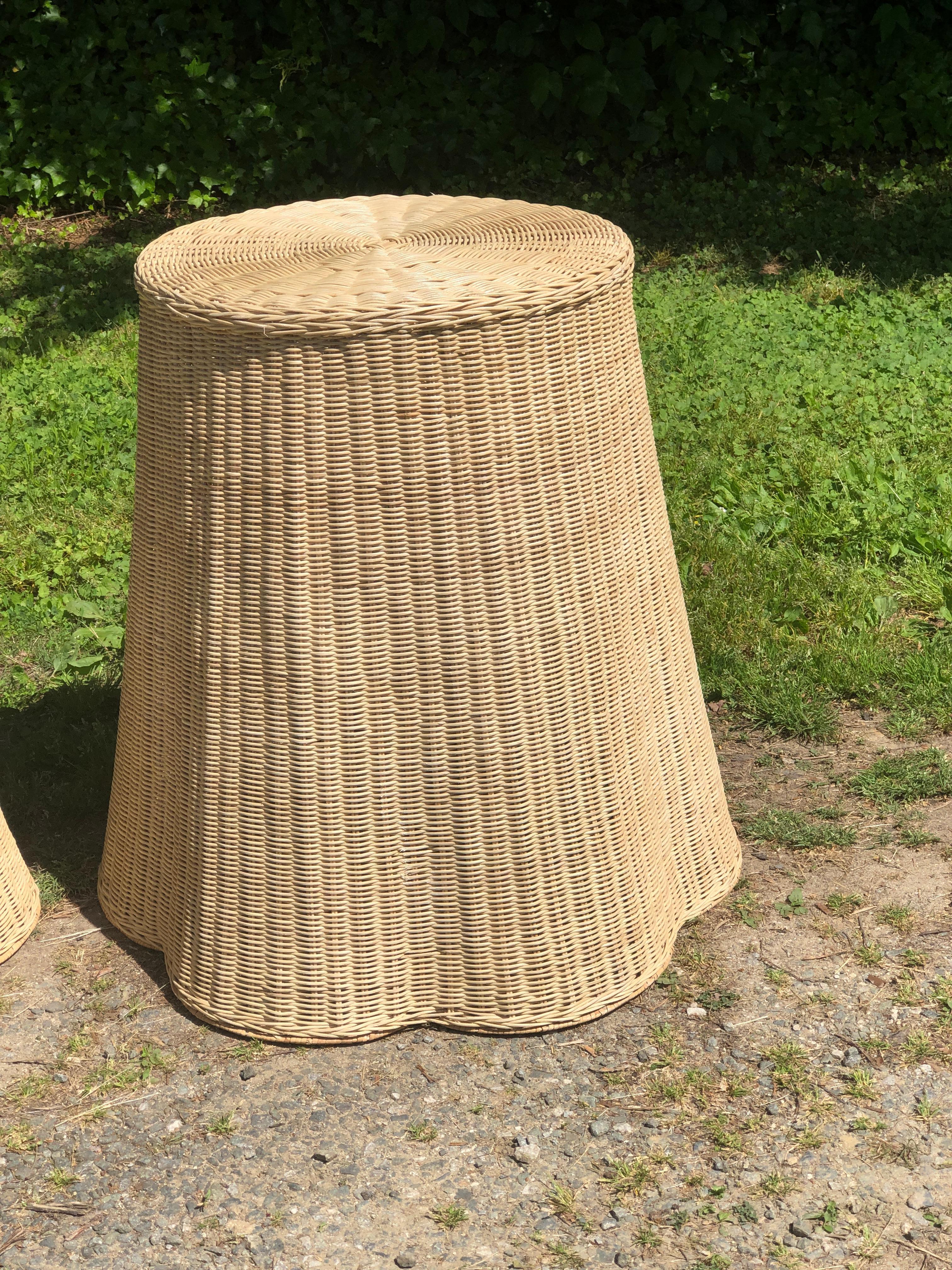 Fin du 20e siècle Paire de tables d'appoint 