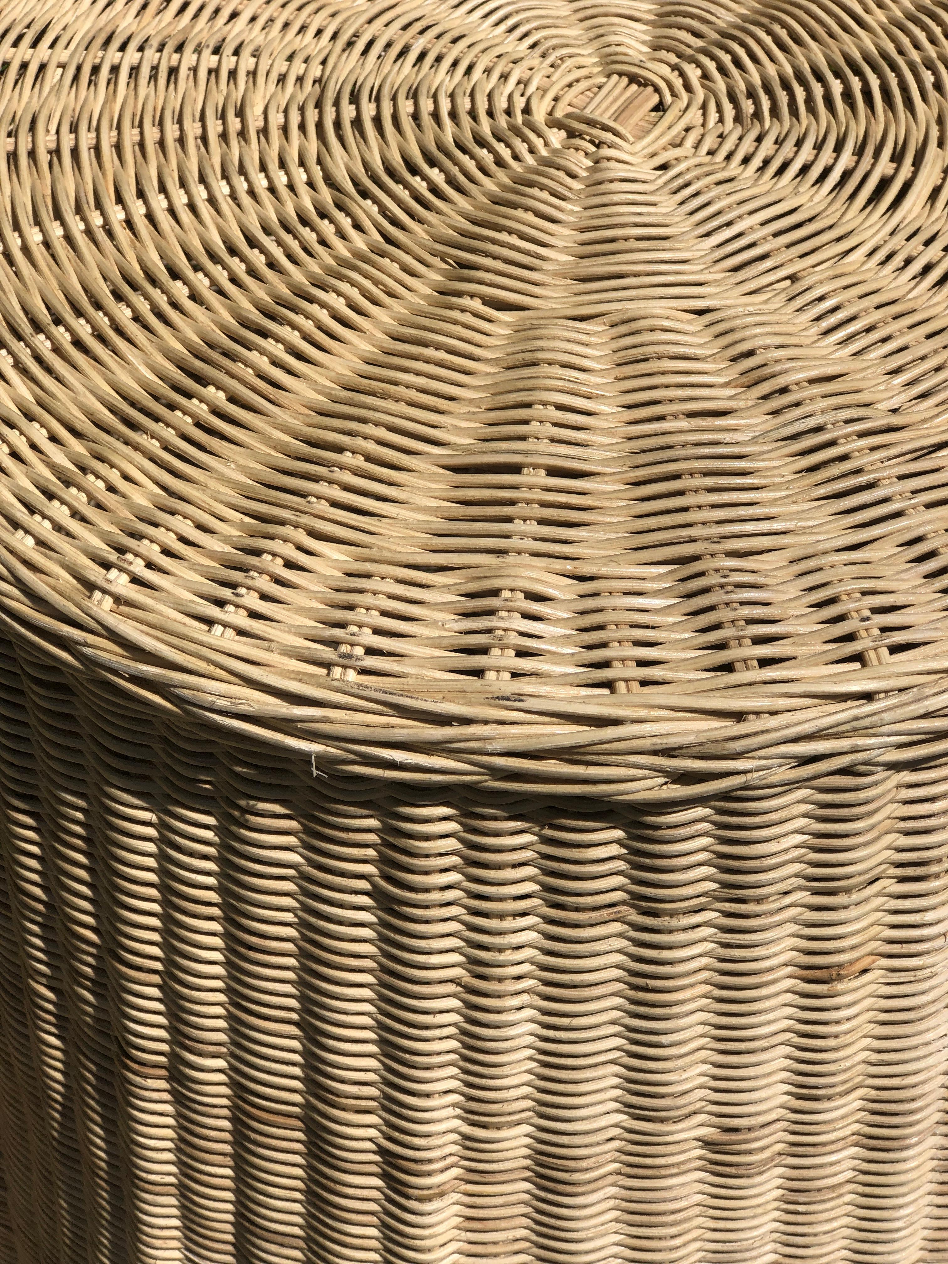 Paire de tables d'appoint 