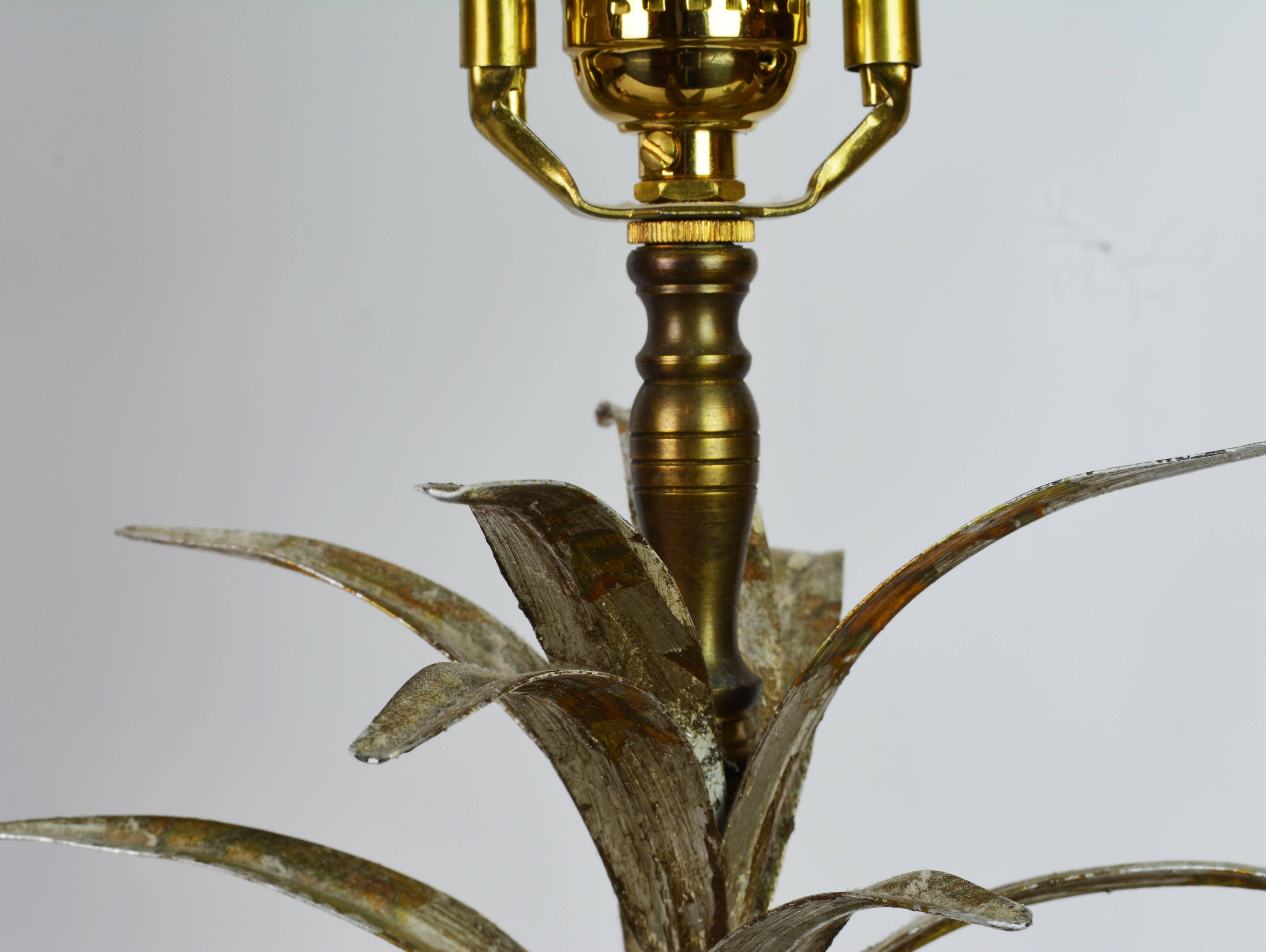 Pair of Vintage Tropical Themed Distressed Gilt Table Lamps by John Richard In Good Condition In Ft. Lauderdale, FL