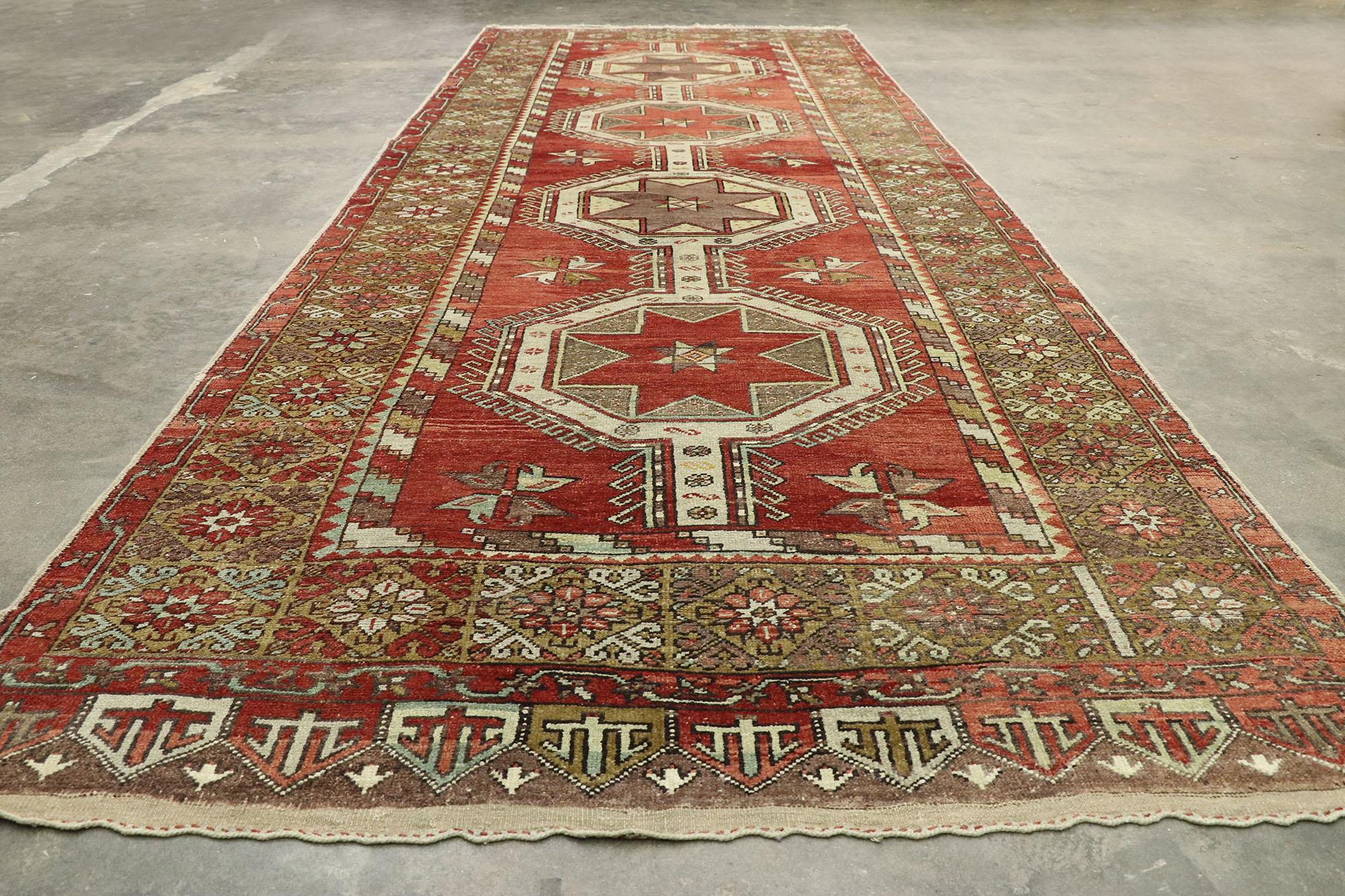 Coppia di tappeti turchi d'epoca Oushak Gallery con stile moderno di metà secolo in vendita 10