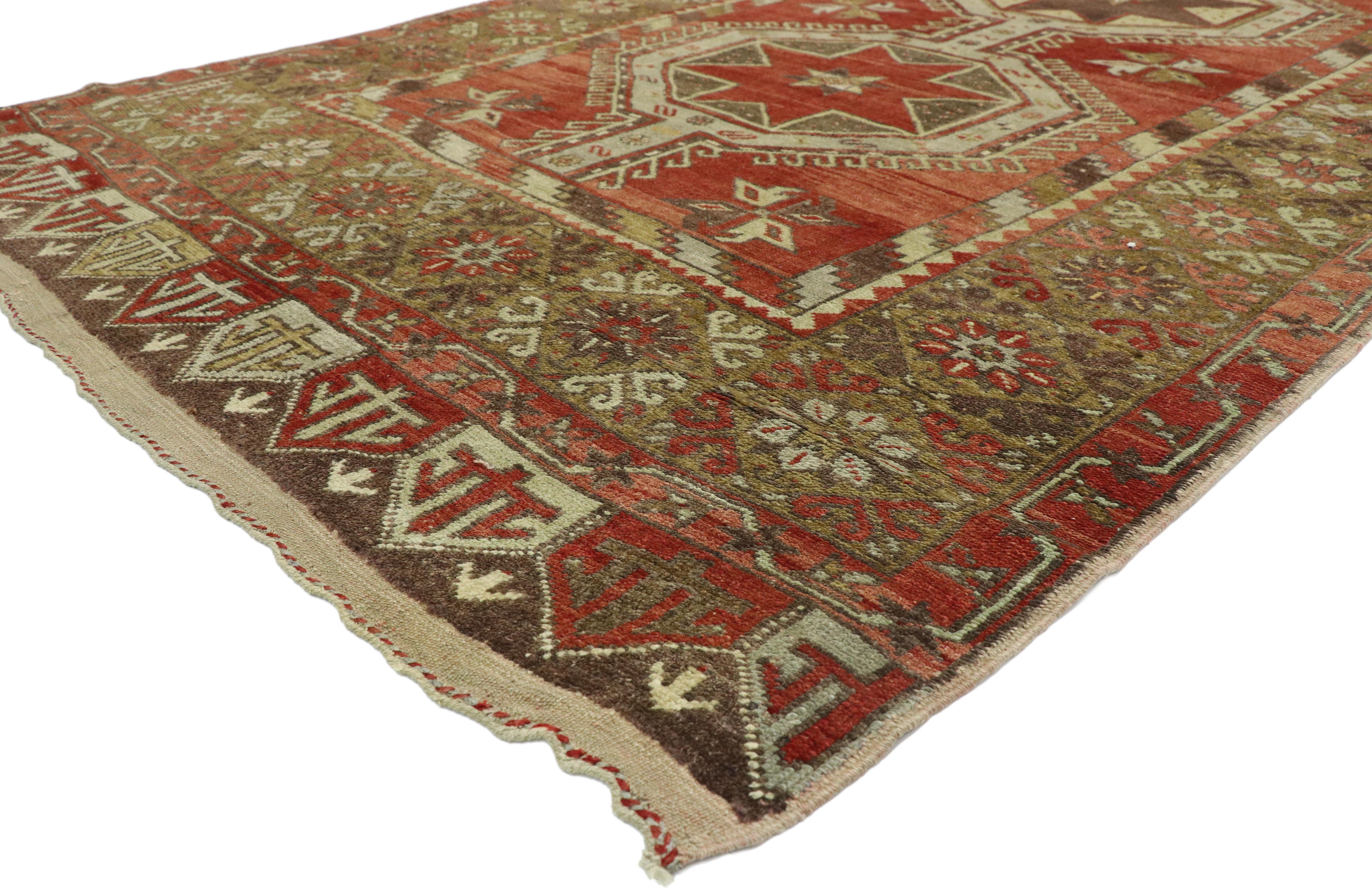 Annodato a mano Coppia di tappeti turchi d'epoca Oushak Gallery con stile moderno di metà secolo in vendita
