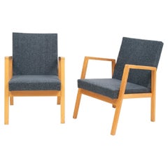 Pareja de sillas de recibidor tapizadas 54/404 de Alvar Aalto, circa años 50