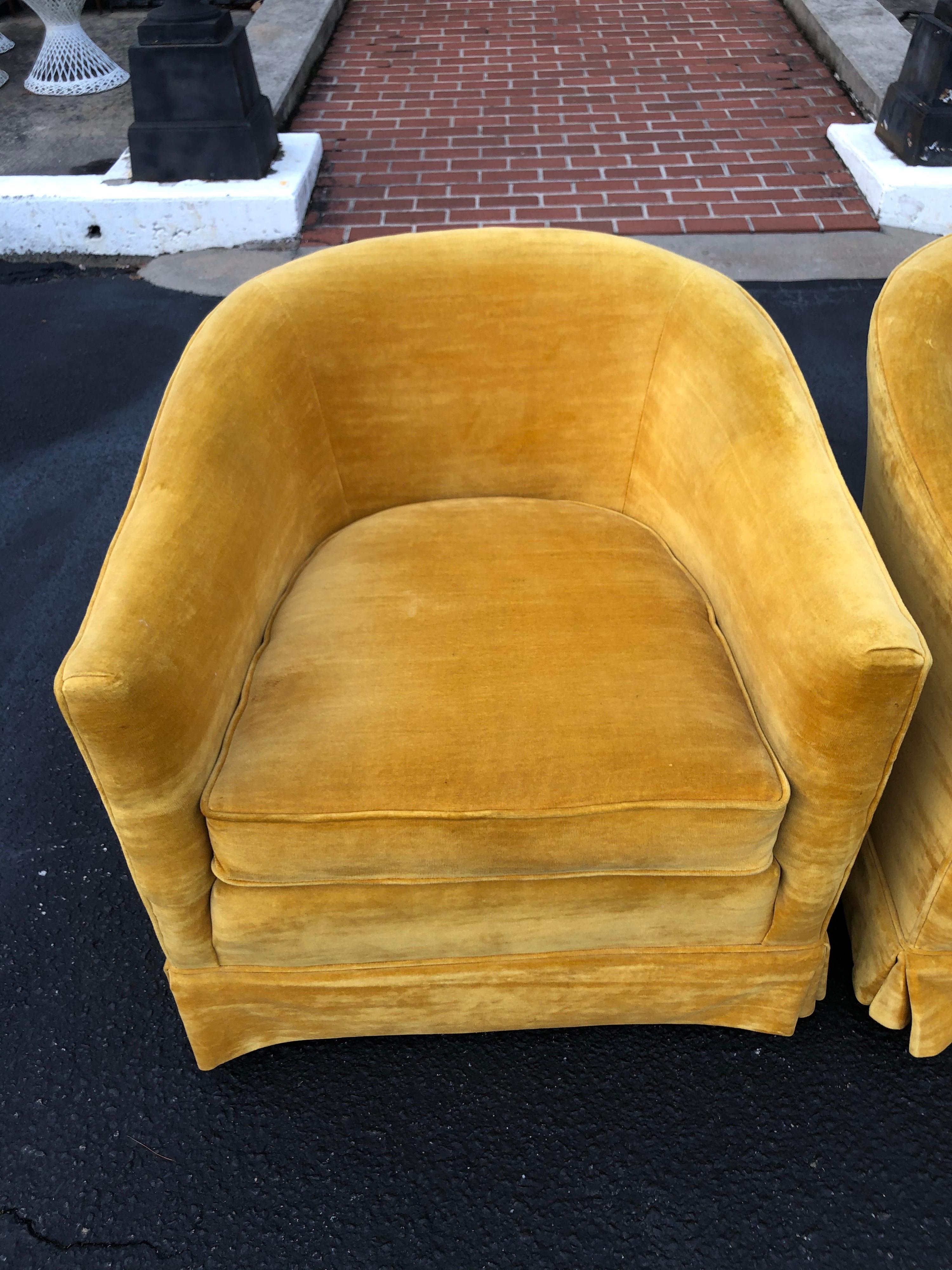 Pair of Vintage Velvet Club Chairs in Mustard In Good Condition In Redding, CT