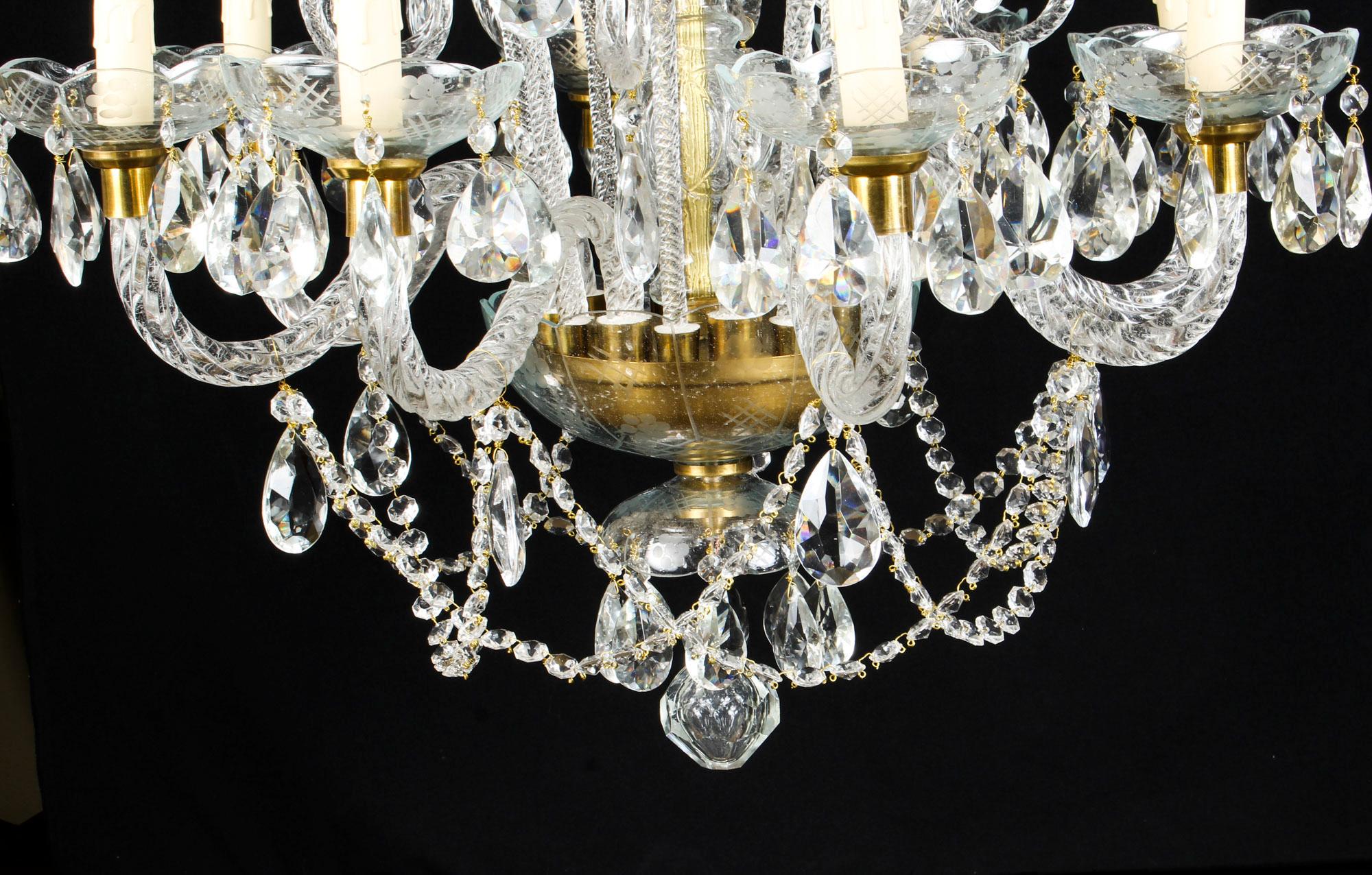 Pair of Vintage Venetian 12 Light Crystal Chandeliers 20th Century For Sale 7