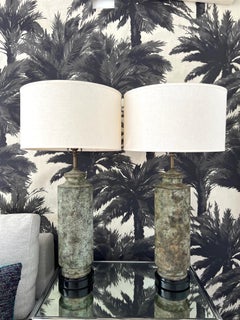 Paire de lampes à colonne pagode en vert-de-gris vintage avec bases en ébène, années 1960