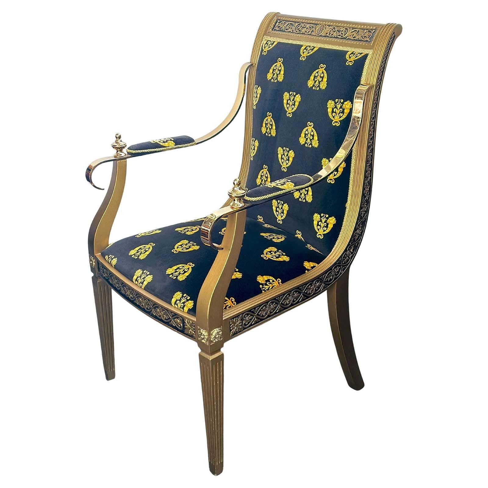 Paire de fauteuils exceptionnels Versace Cappelletti Cantu. Fabriqué en Italie, vers les années 1990.
Dimensions :
41 