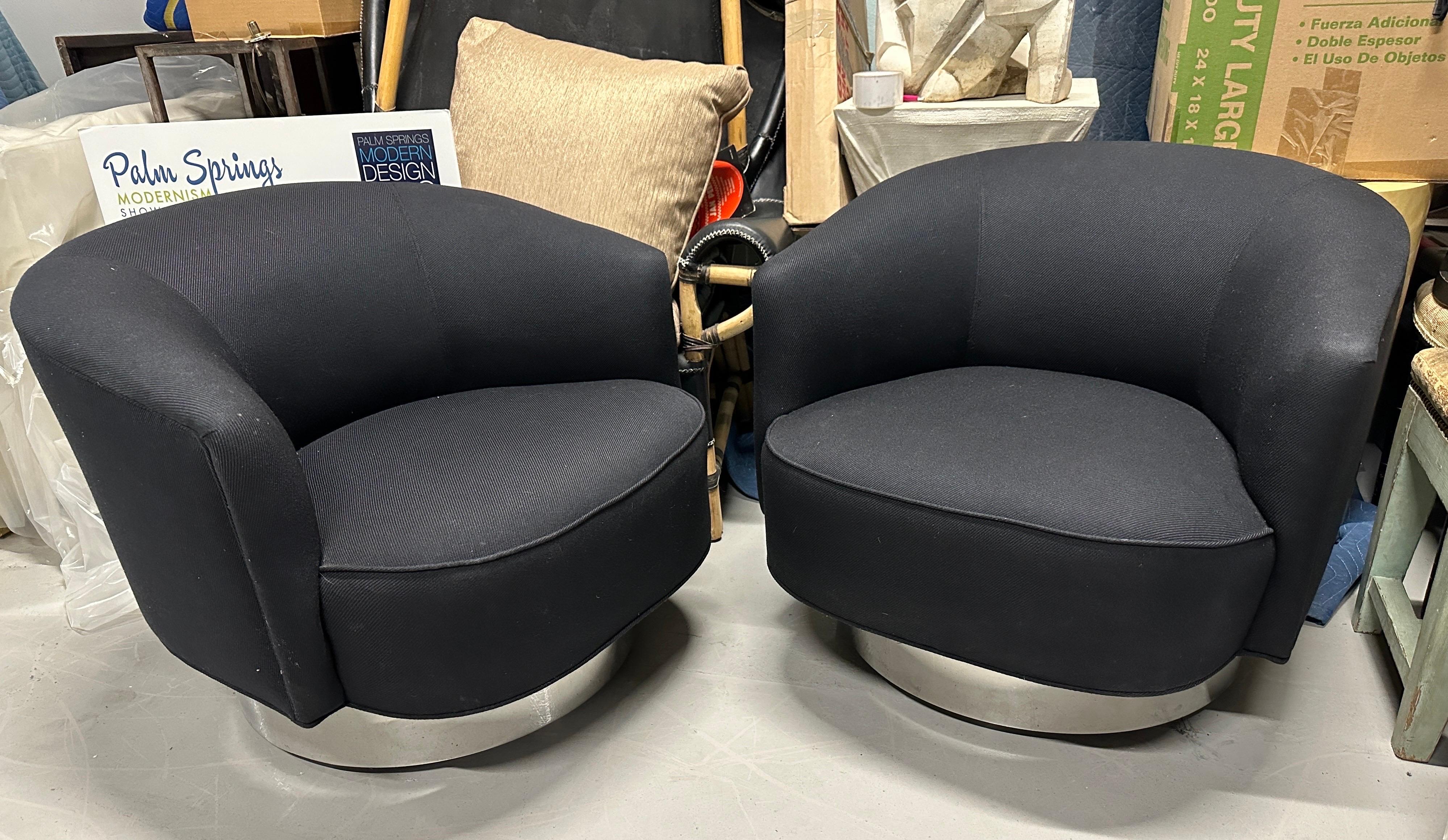 Pair of Vintage Vladimir Kagan Swivel Chairs For Sale 1