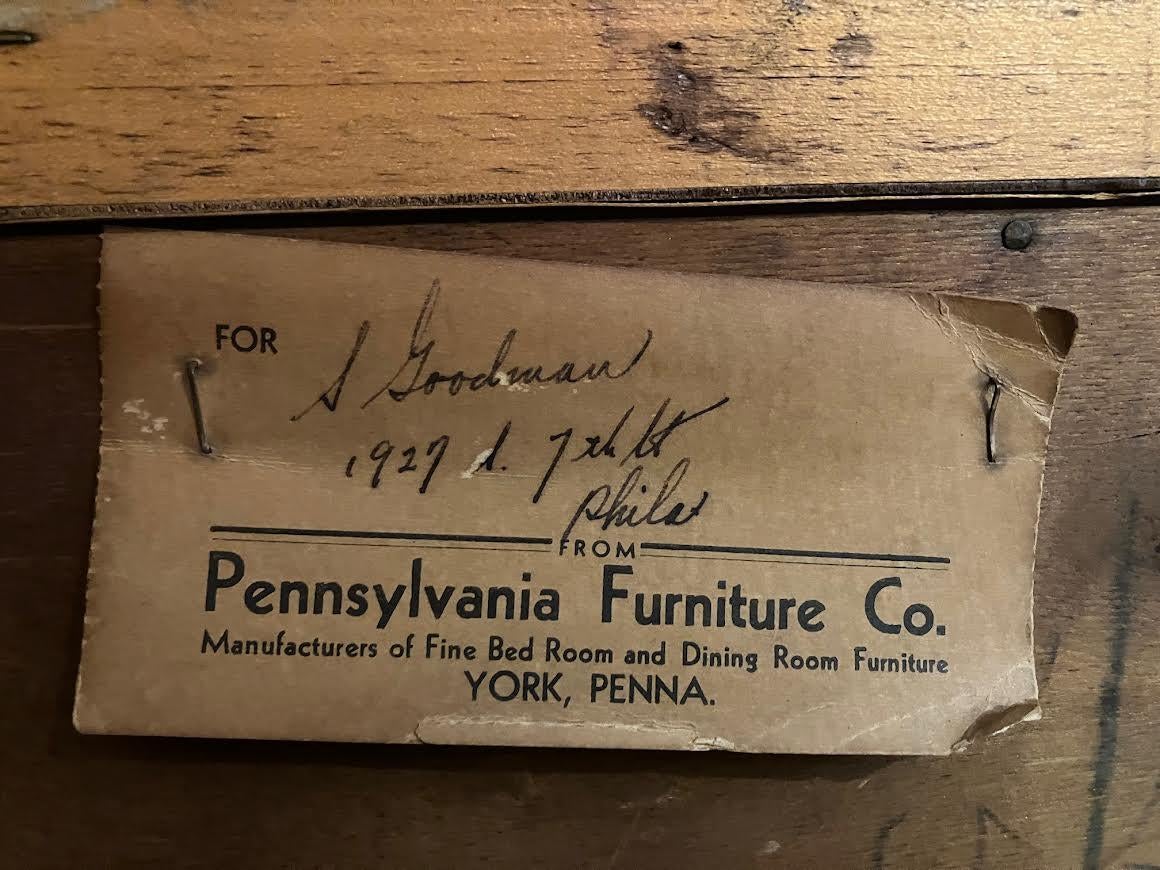 Pair of Vintage Walnut Nightstands by The Pennsylvania Furniture Co. 4