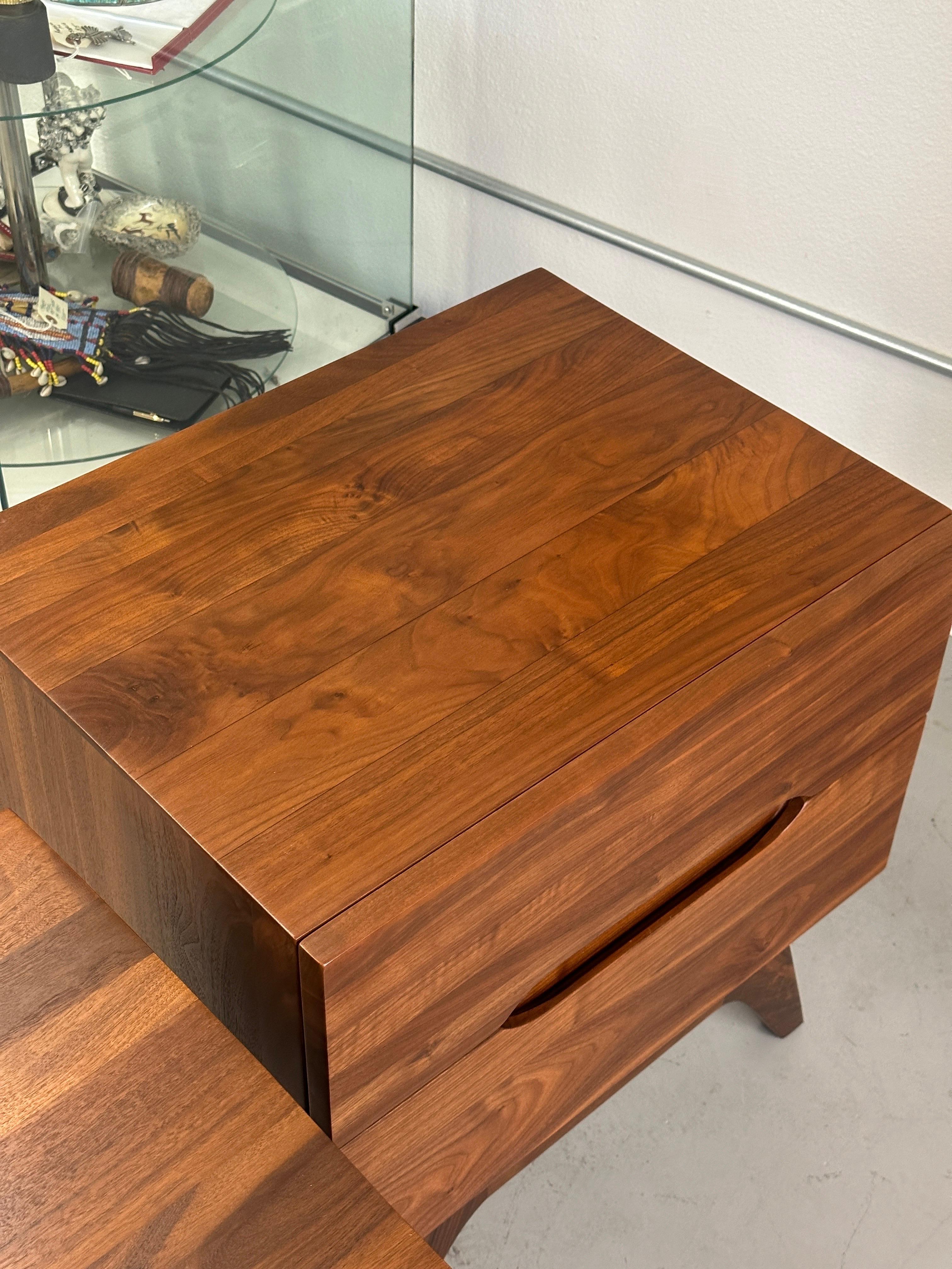 Hand-Crafted Pair of Vintage Walnut Nightstands