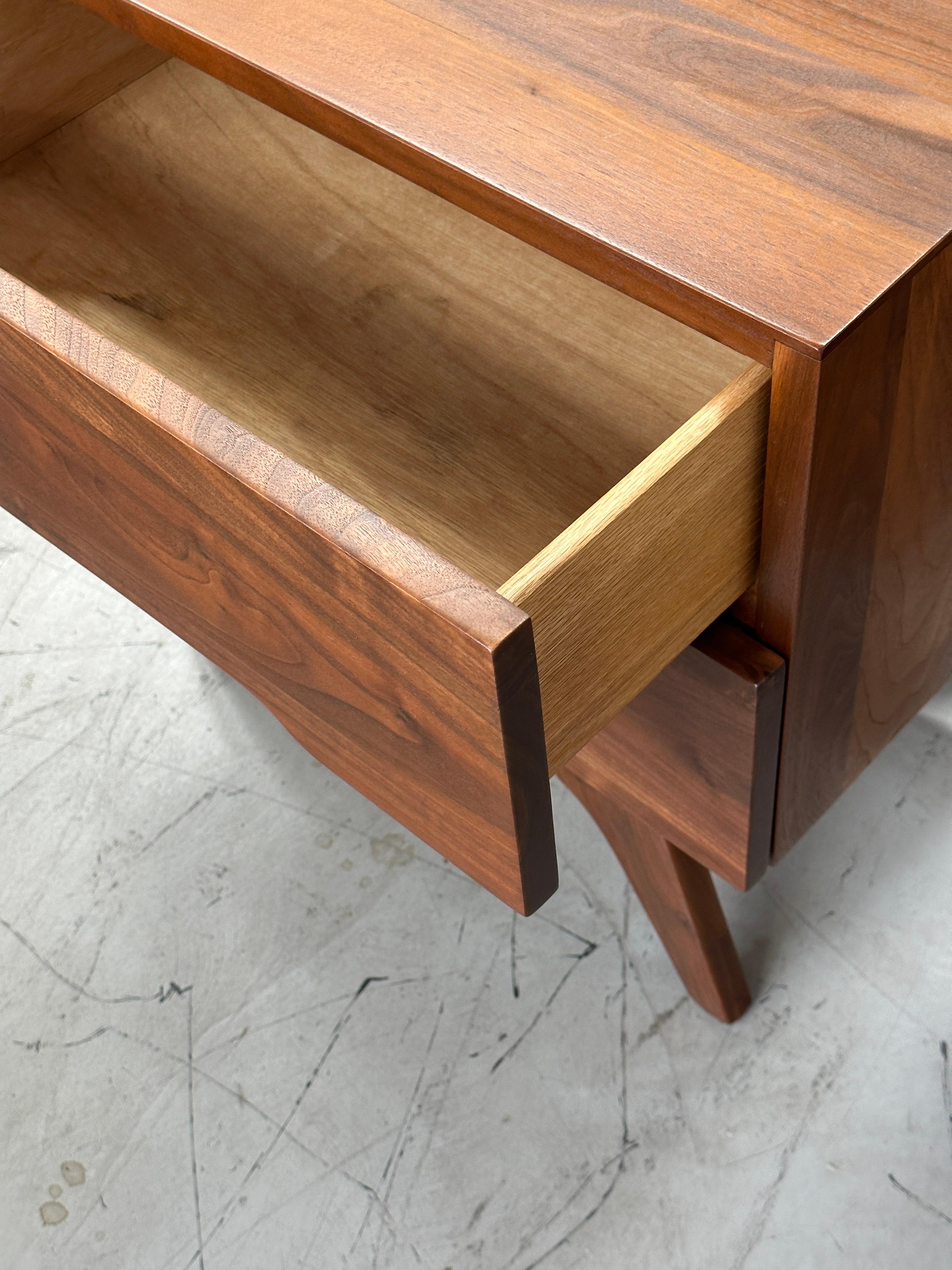 Pair of Vintage Walnut Nightstands 2