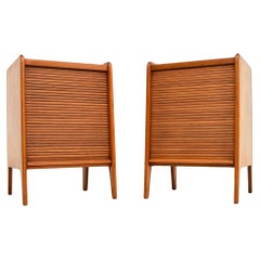 Paar Vintage Nussbaum Tambour Front Nachttischschränke