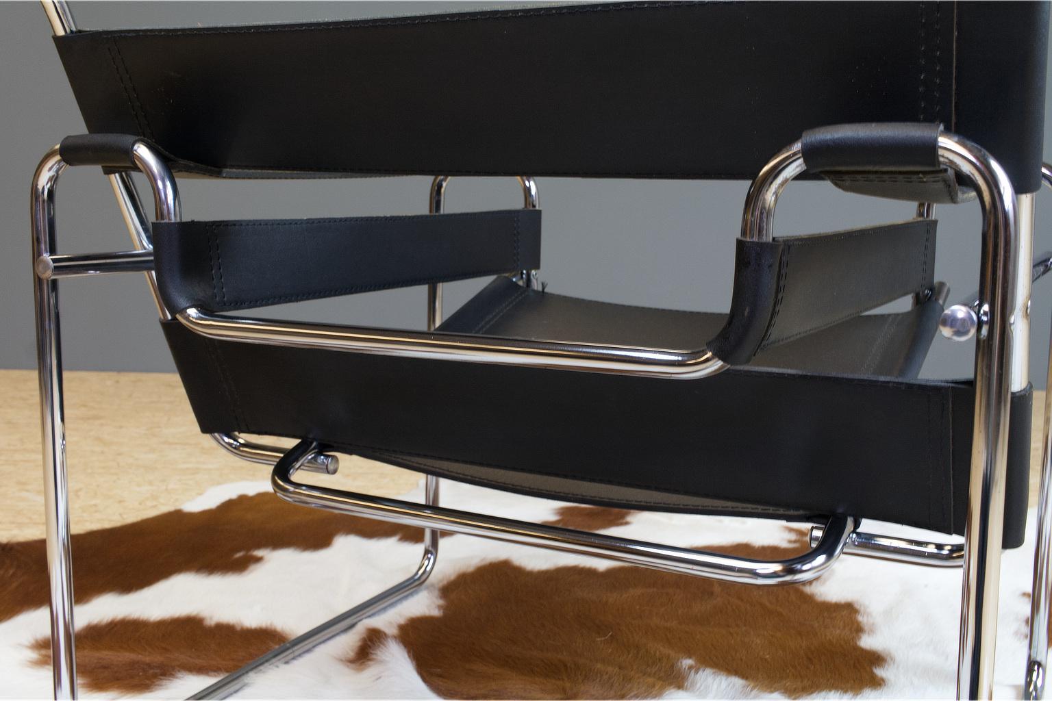 Pair of Vintage Wassily B3 Black Leather and Chrome Chairs Marcel Breuer 1