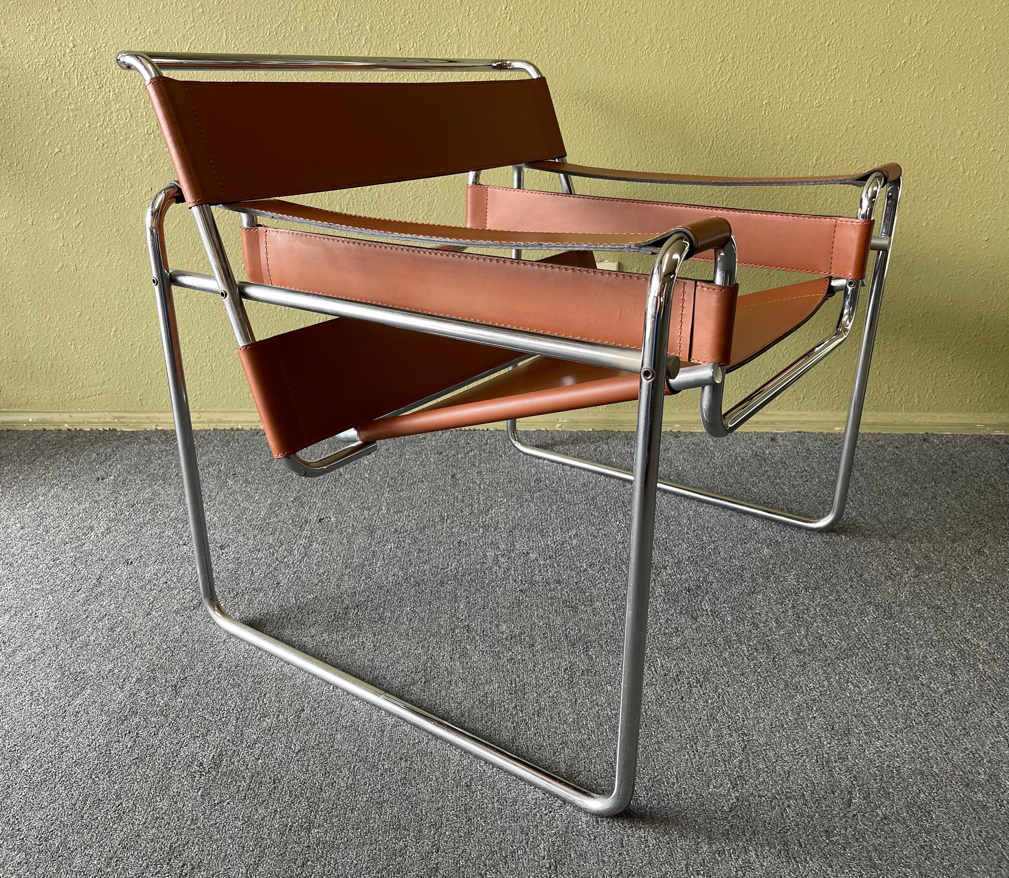 Chrome Pair of Vintage Wassily Chairs by Marcel Breuer for Stendig / Gavina