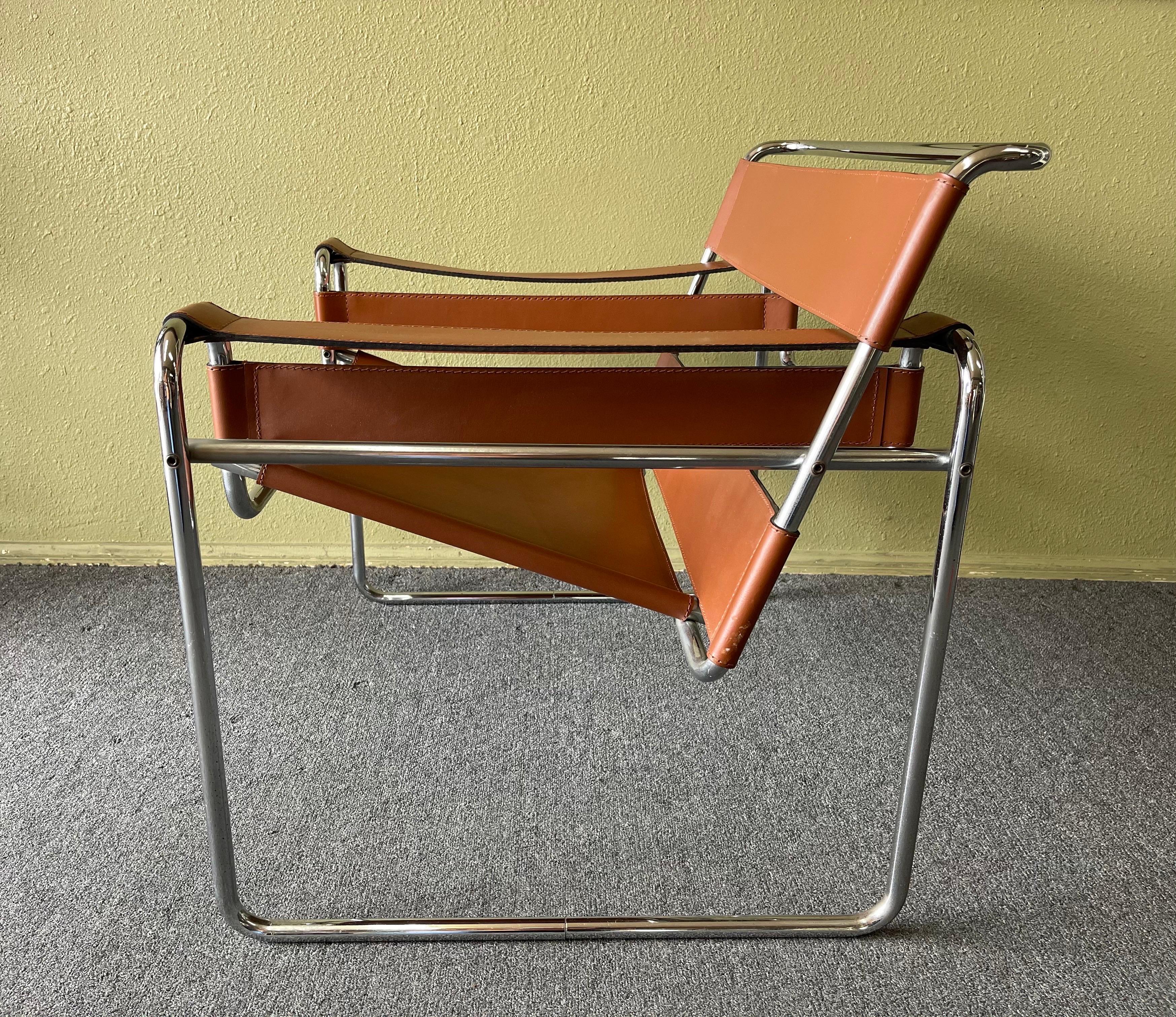 Mid-Century Modern Pair of Vintage Wassily Chairs by Marcel Breuer for Stendig / Gavina