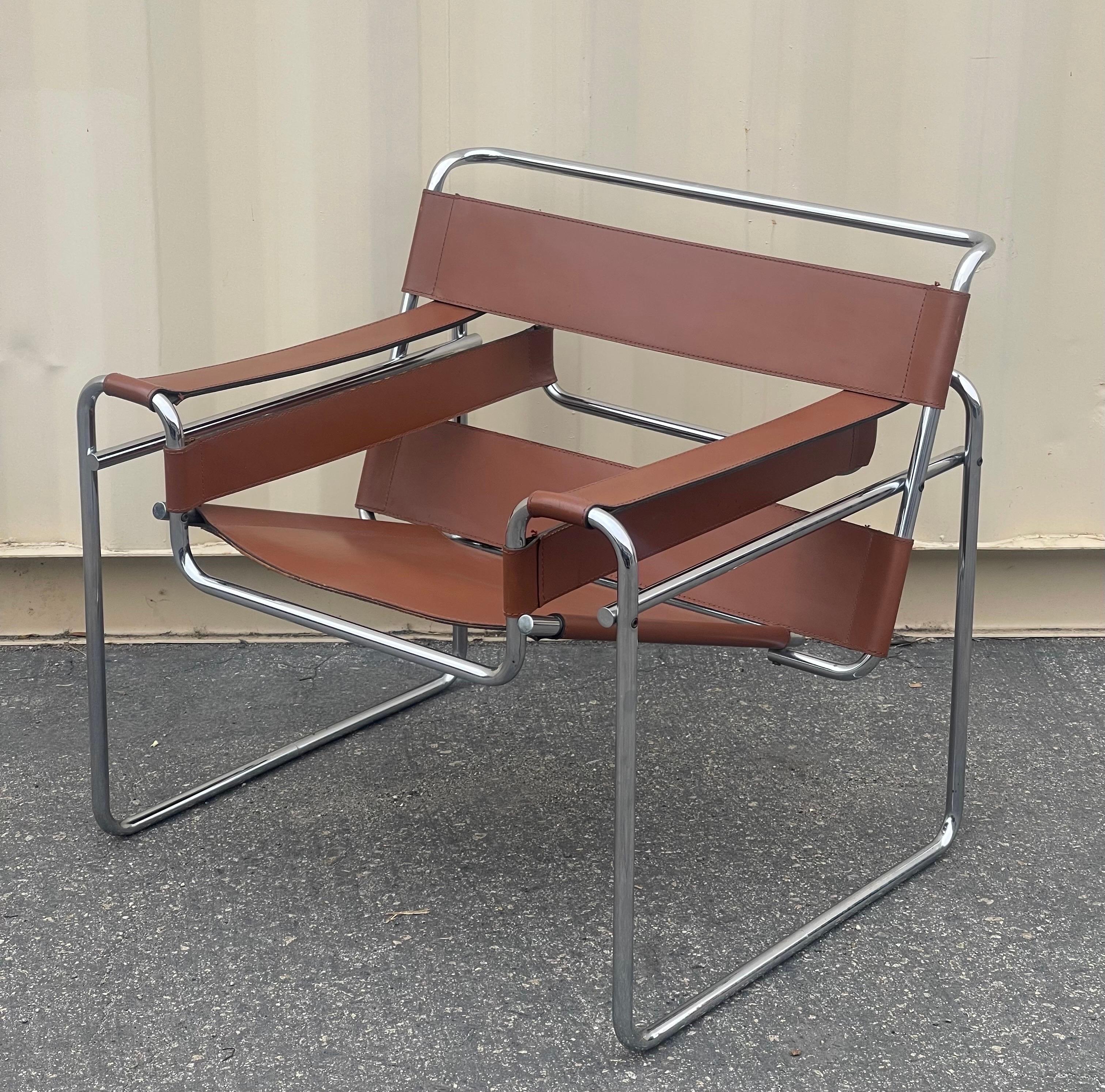 Pair of Vintage Wassily Chairs by Marcel Breuer for Stendig / Gavina In Good Condition In San Diego, CA