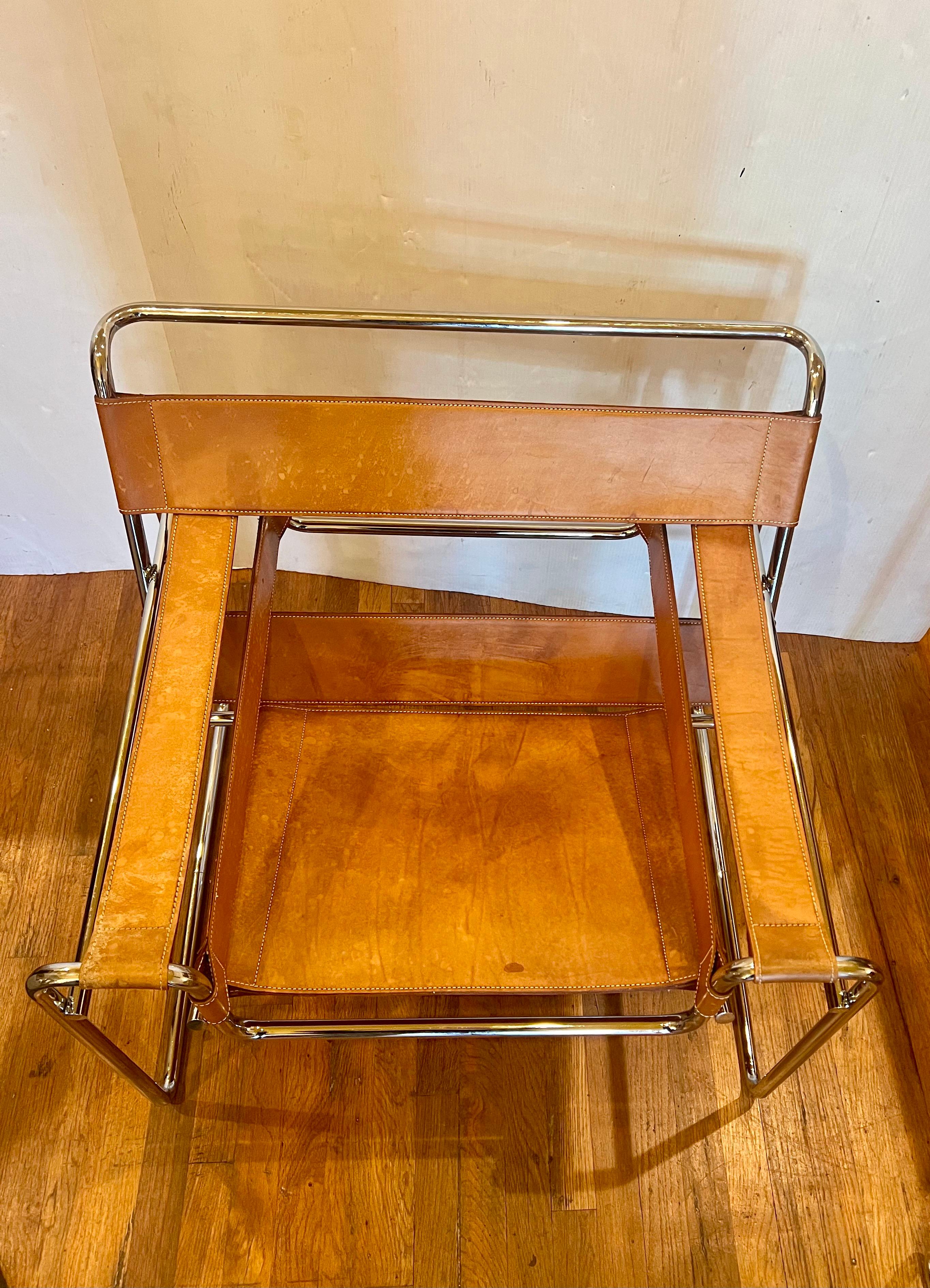 Leather Pair of Vintage Wassily Chairs by Marcel Breuer for Stendig / Gavina