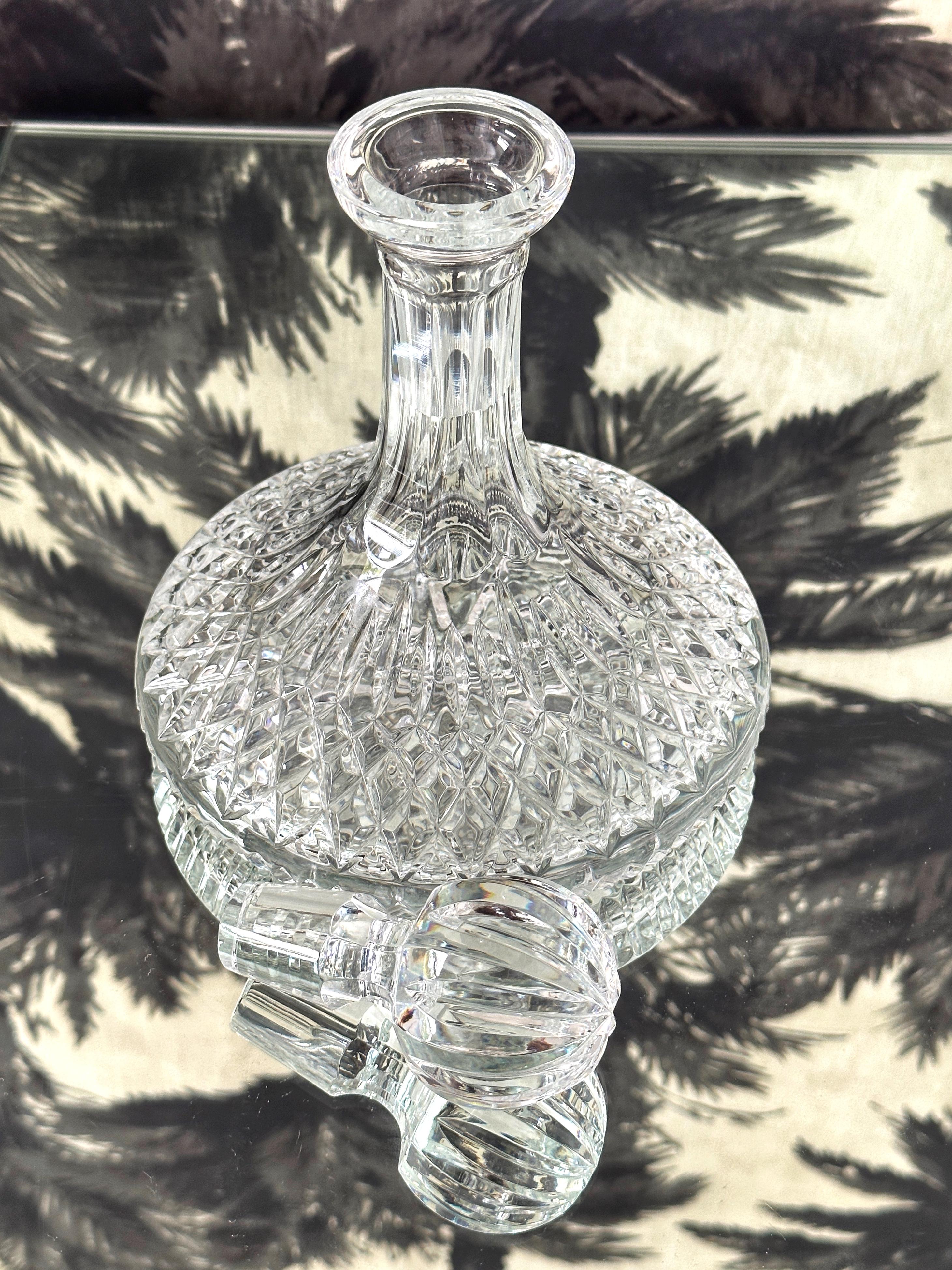 Pair of Vintage Waterford Crystal Ships Decanters with Diamond Cuts, c. 1975 In Good Condition In Fort Lauderdale, FL