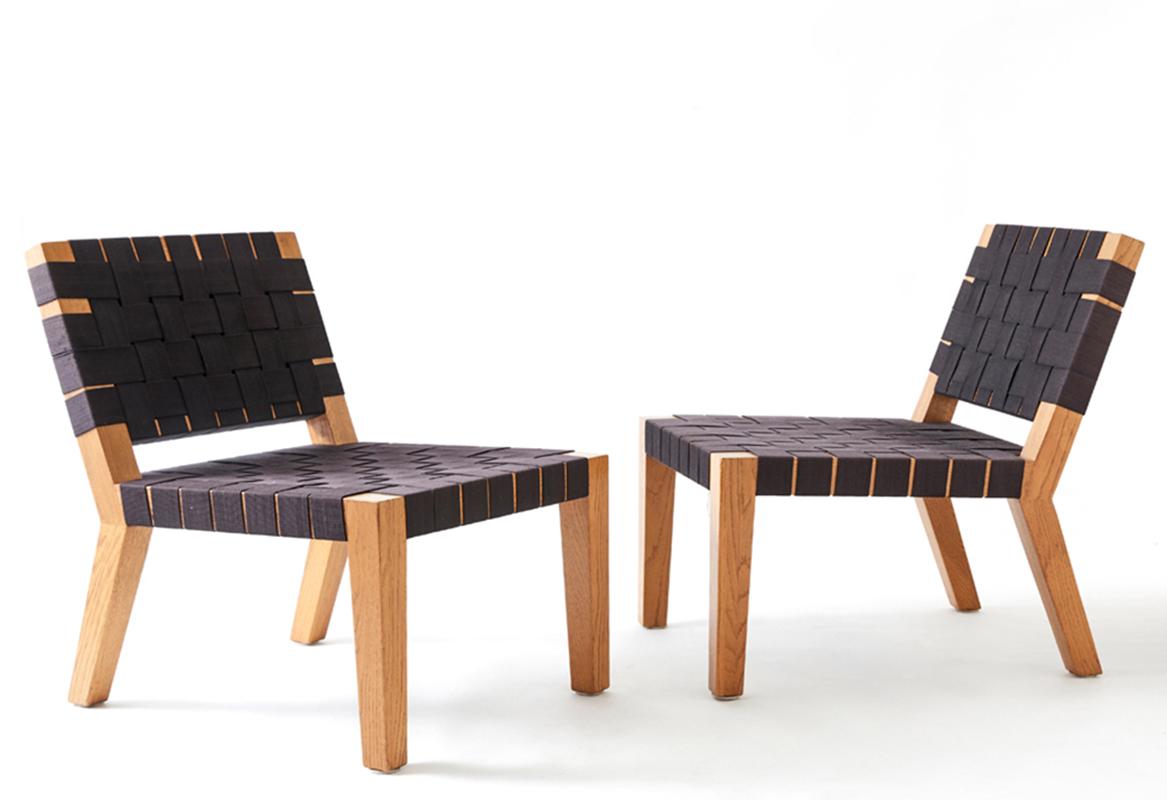 Pair of Vintage Webbed Chairs Moderno de mediados de siglo en venta