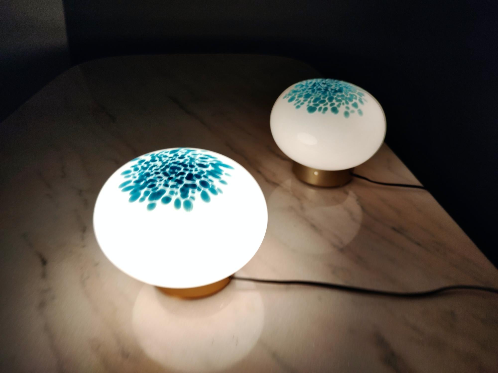 Italian Pair of Postmodern White and Light Blue Murano Glass Table Lamps, Italy For Sale