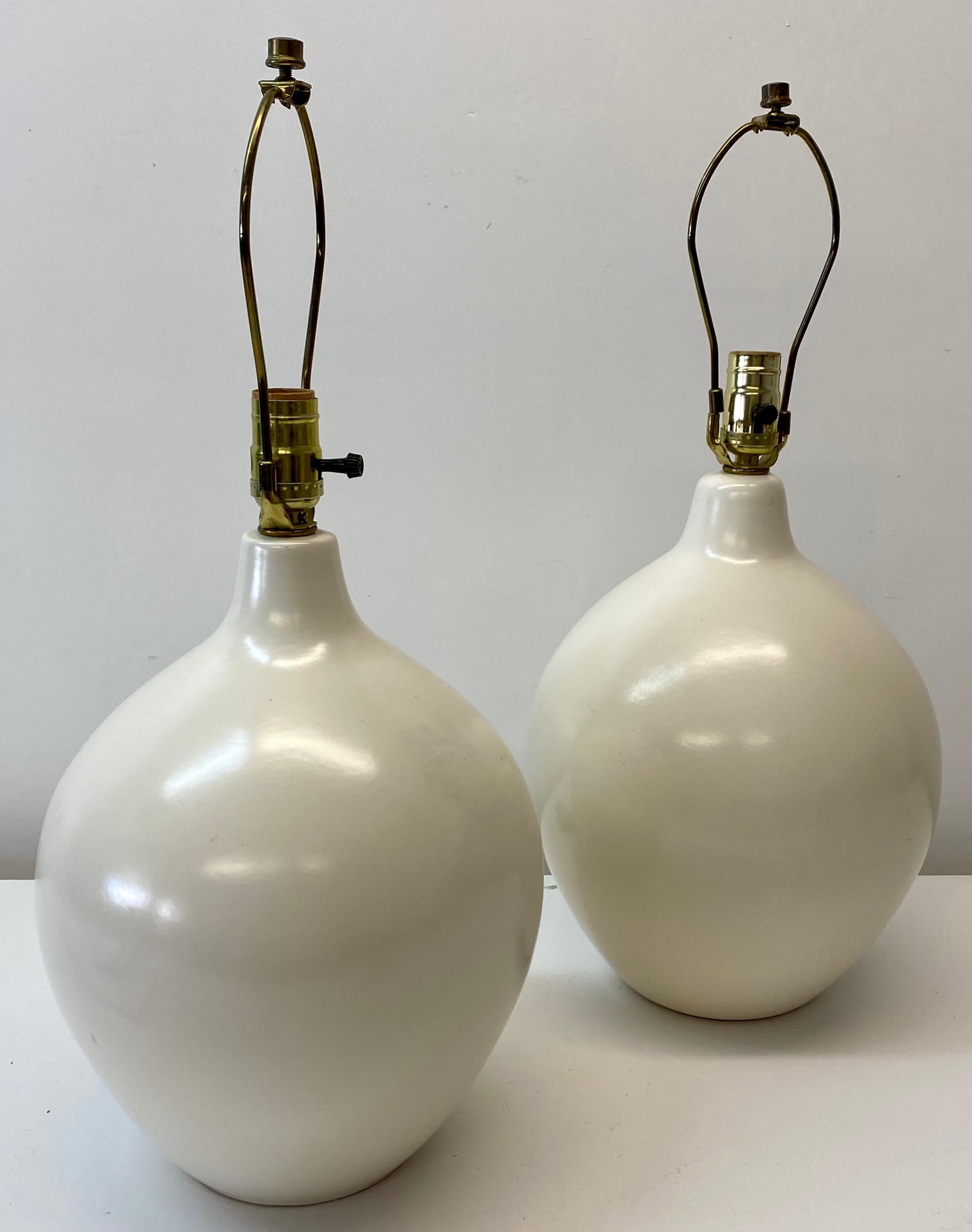Mid-Century Modern Pair of Lotte & Gunnar Bostlund Egg Shell Glazed Ceramic Table Lamps