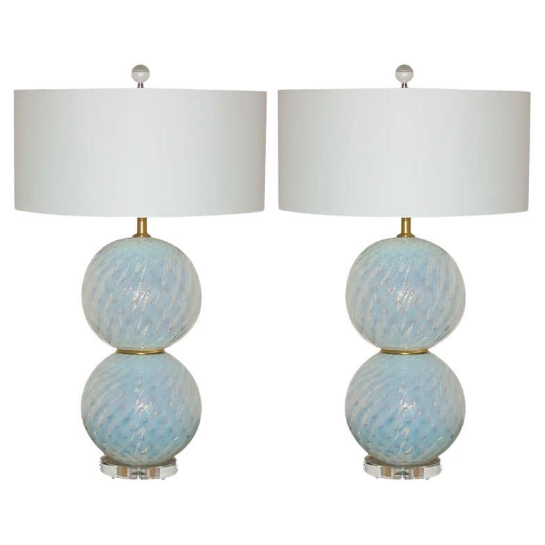 Paire de lampes Ball and Ball en verre Murano opalin blanc Vintage en vente