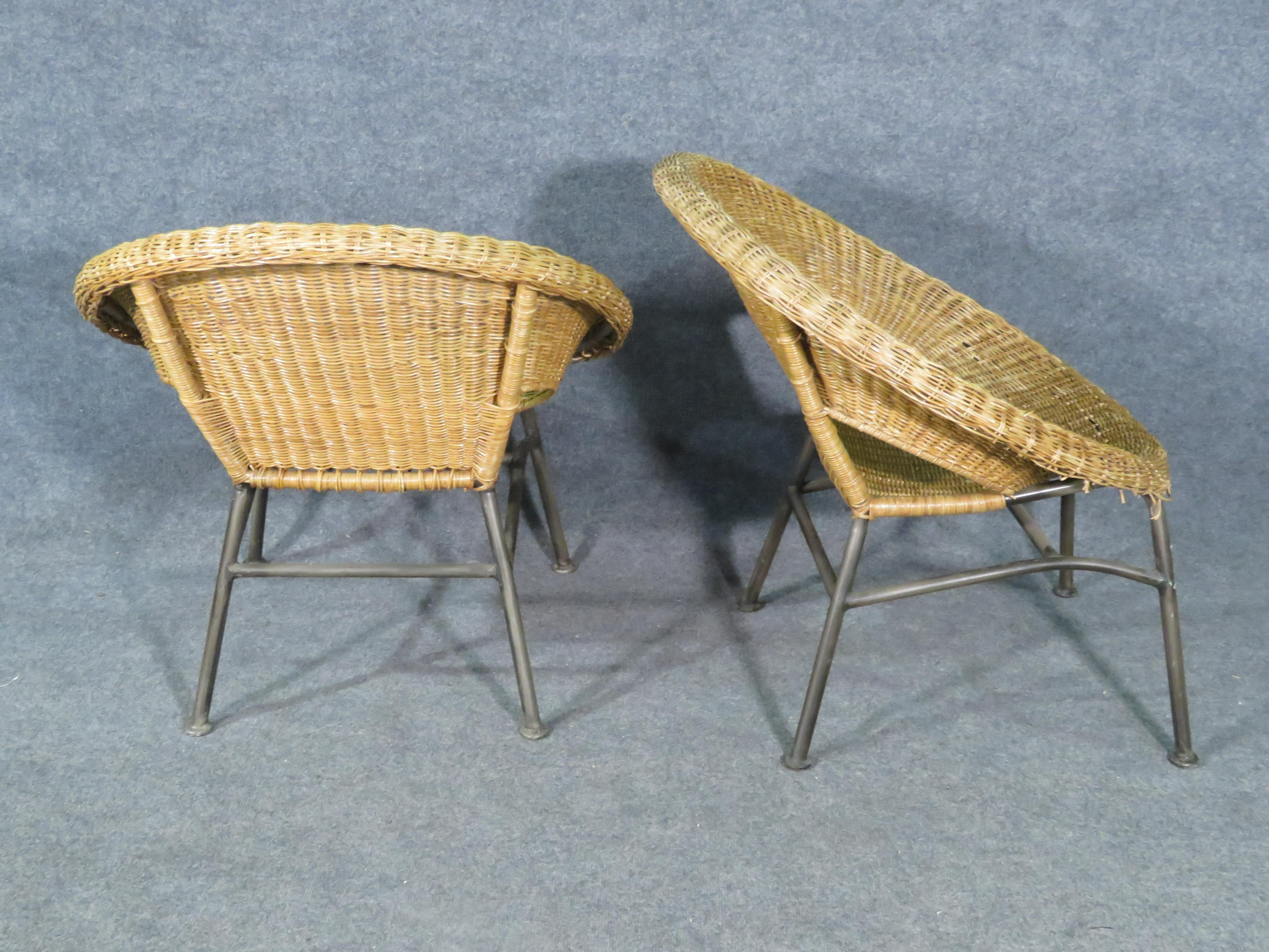 Paire de chaises paniers vintage en osier Bon état à Brooklyn, NY