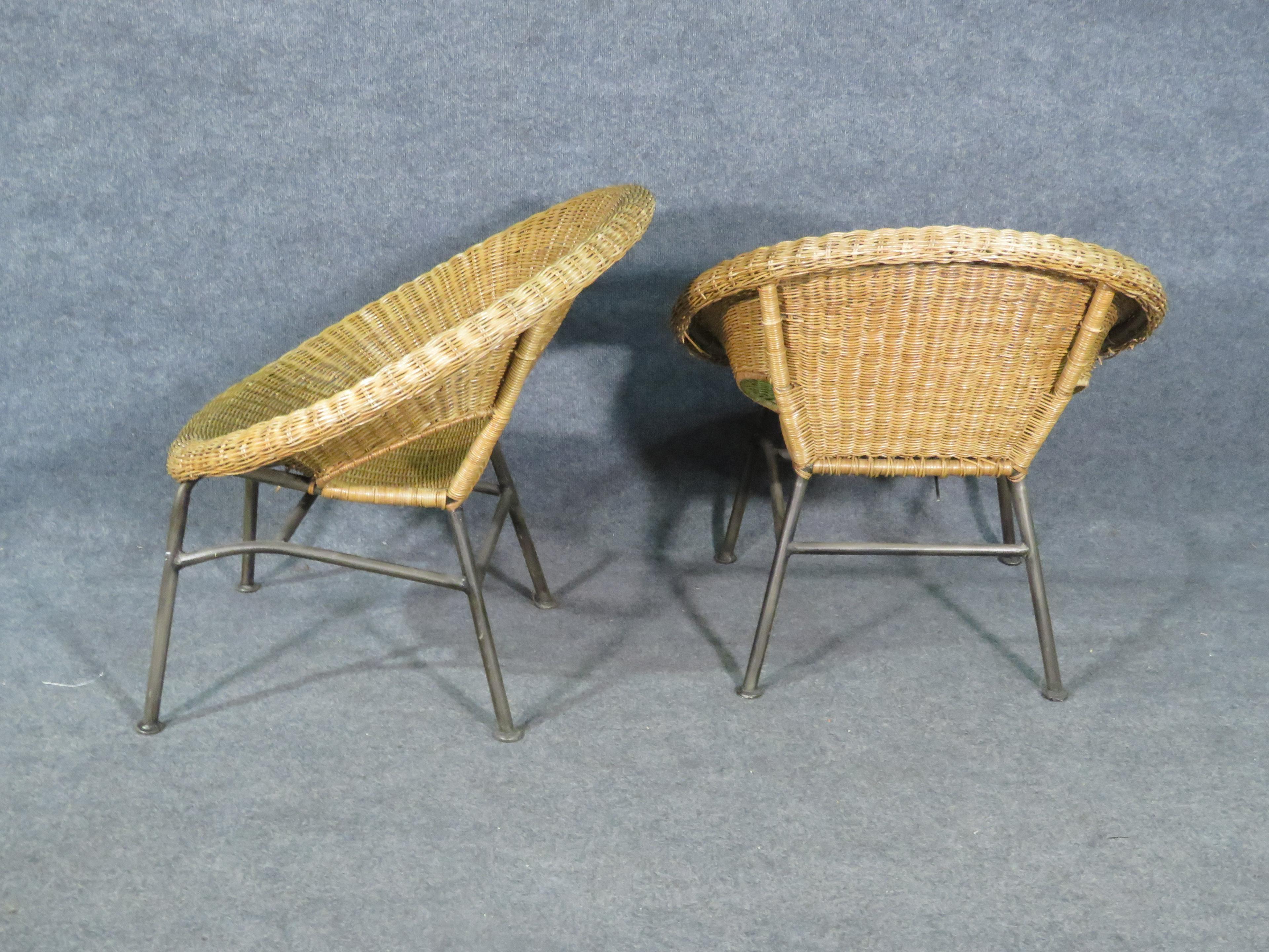 20ième siècle Paire de chaises paniers vintage en osier