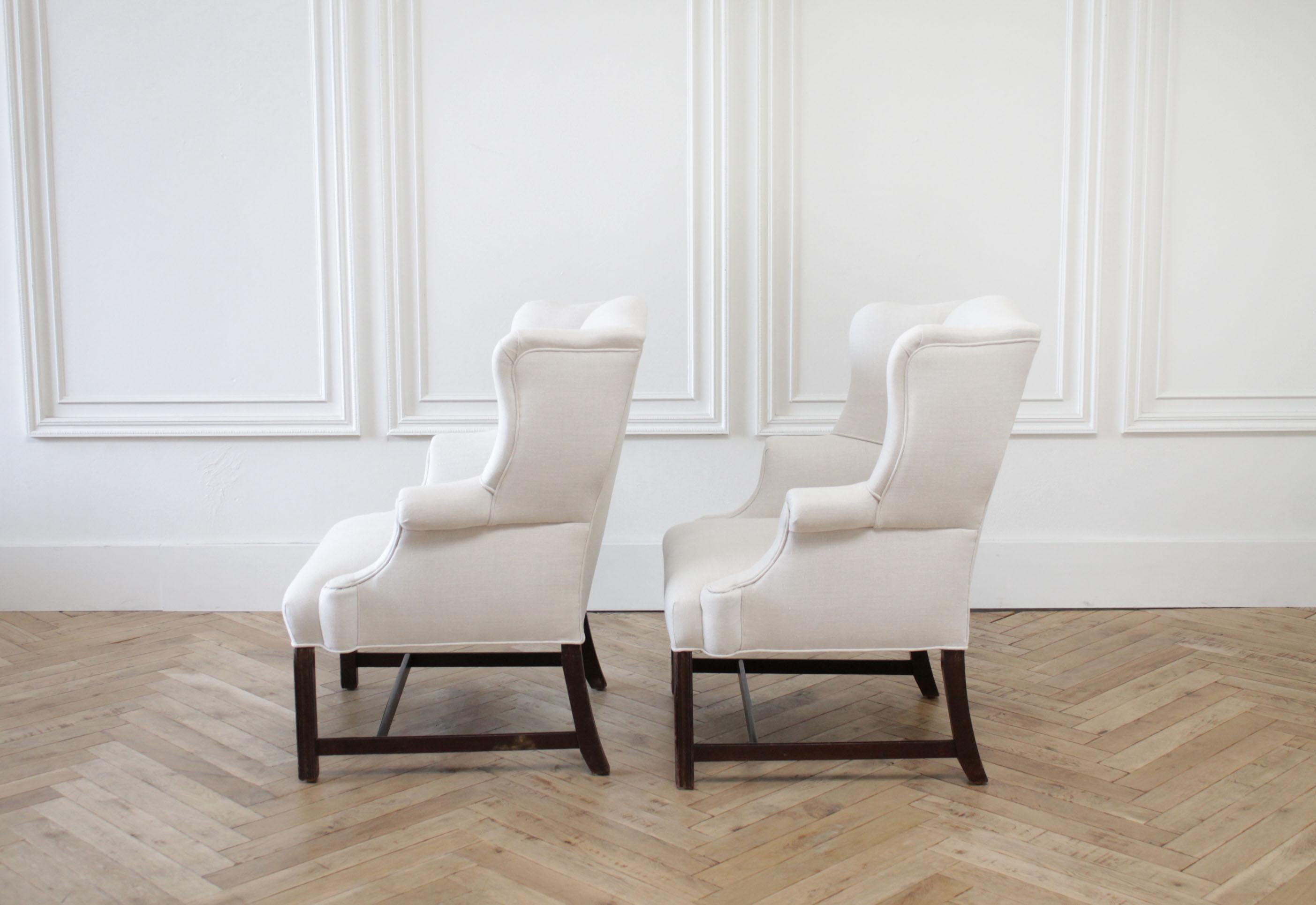 Pair of Vintage Wing Chairs in Natural Linen In Good Condition In Brea, CA