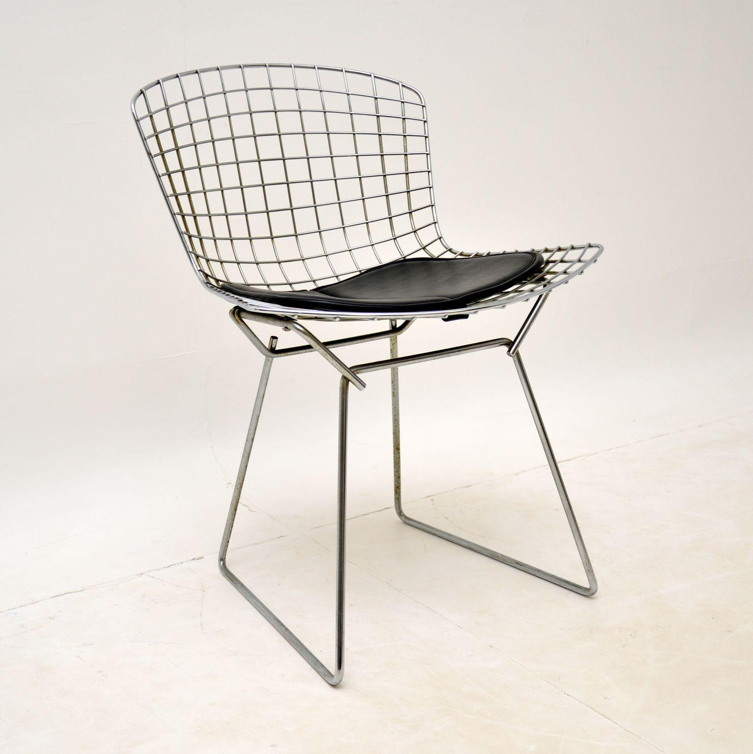 Mid-Century Modern Pair of Vintage Wire Chairs by Harry Bertoia