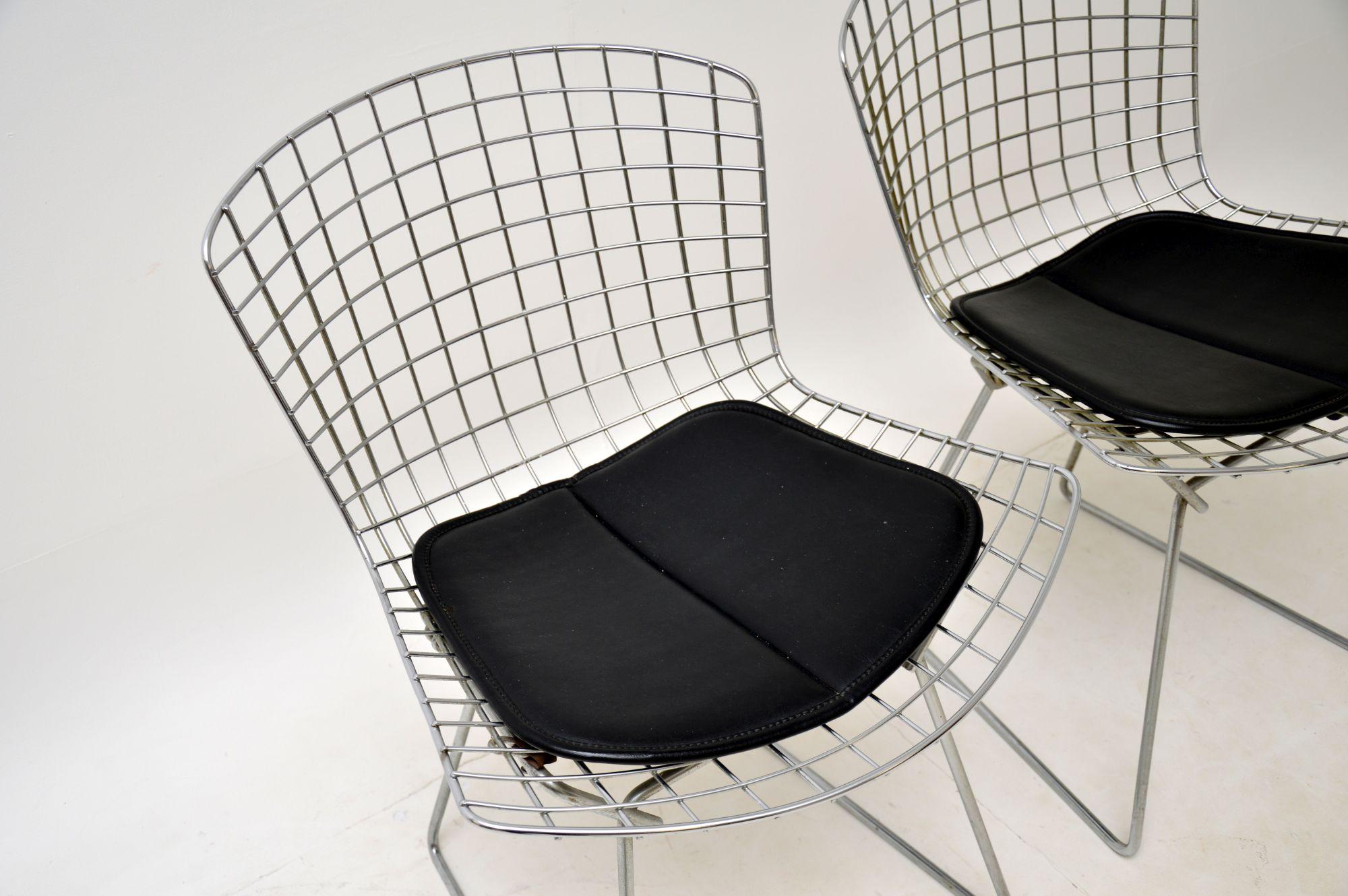 Pair of Vintage Wire Chairs by Harry Bertoia In Good Condition In London, GB